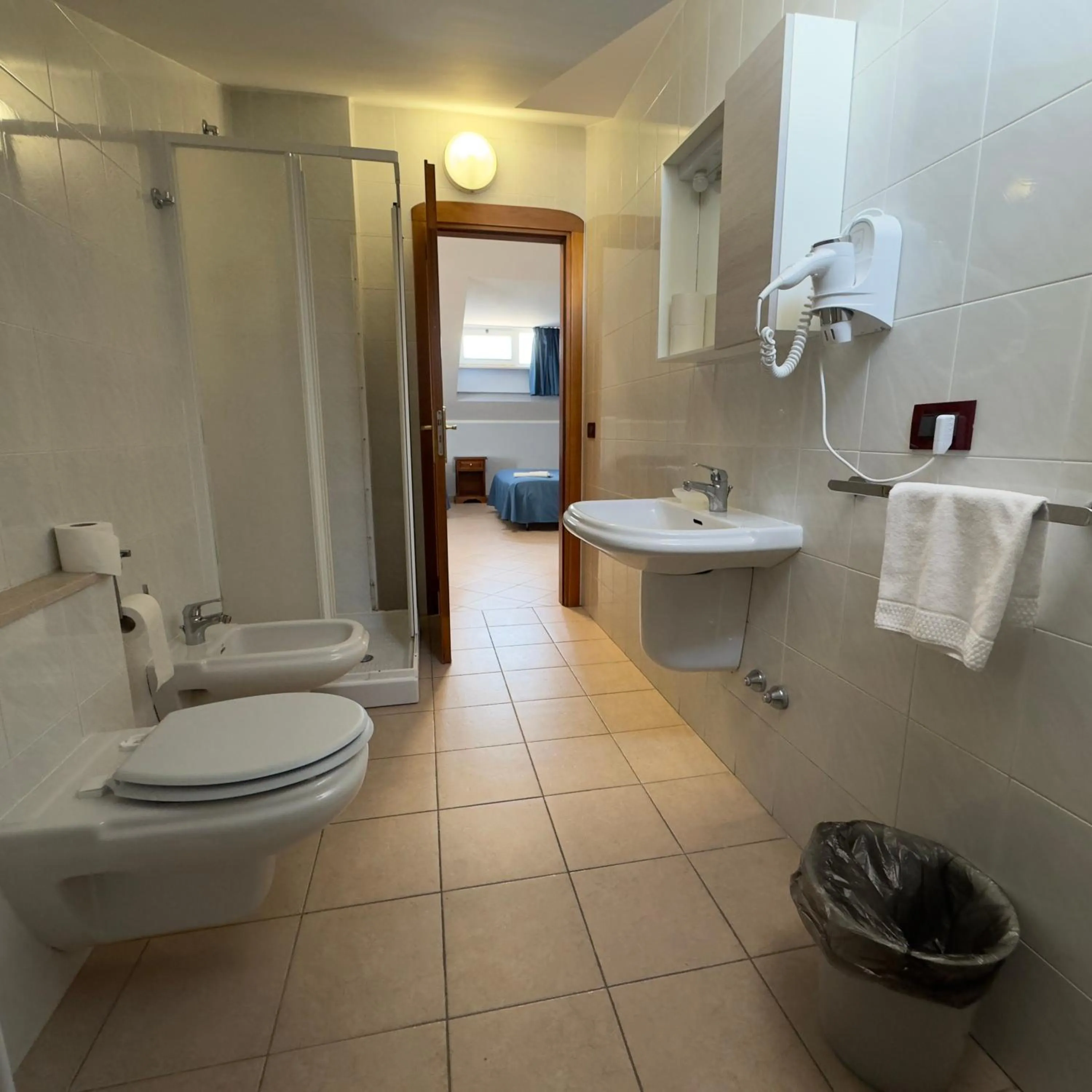 Shower in Hotel Immagine