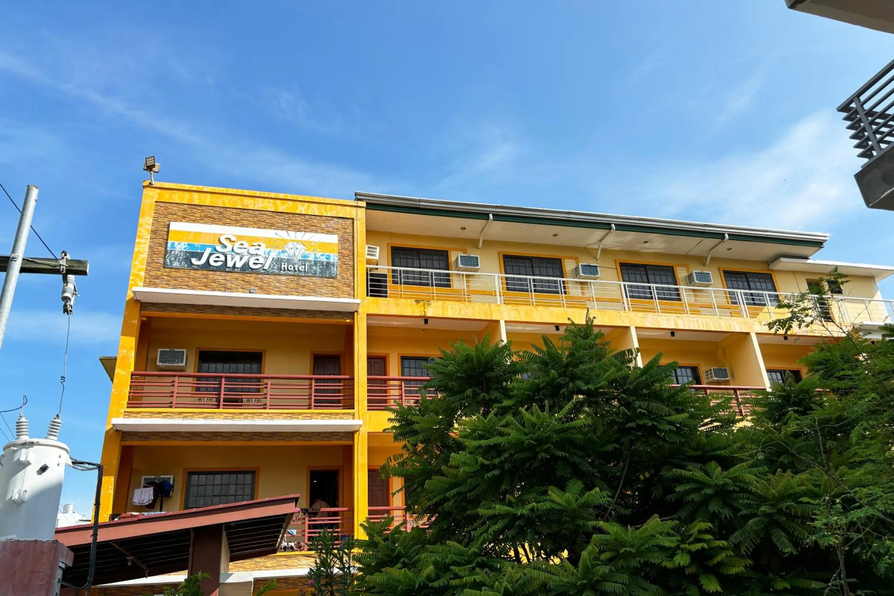 Property building in Sea Jewel Hotel Puerto Galera powered by Cocotel