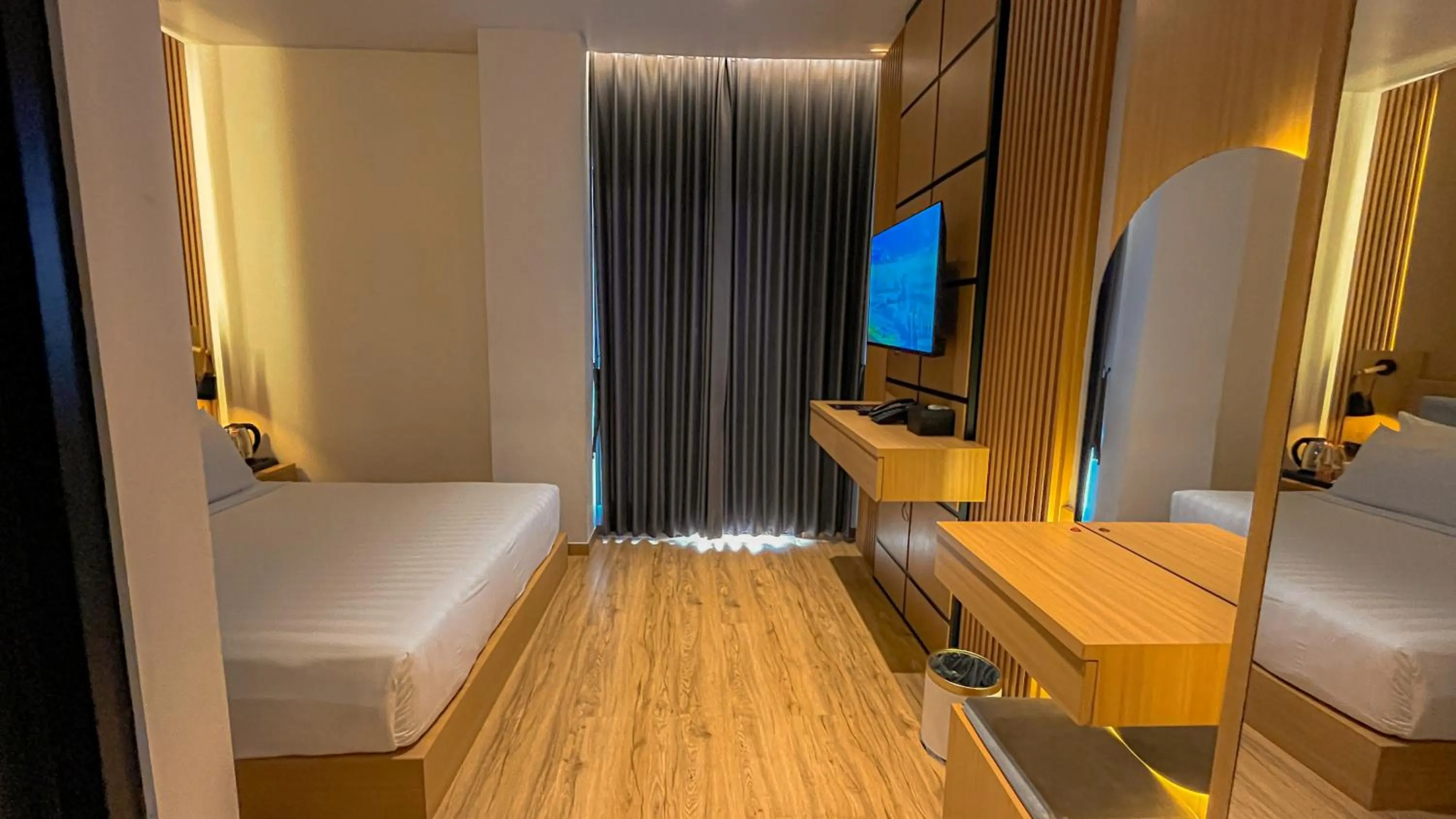 Bedroom, Bed in Eagle Hotel Wonosobo, Azana Hotels Collection