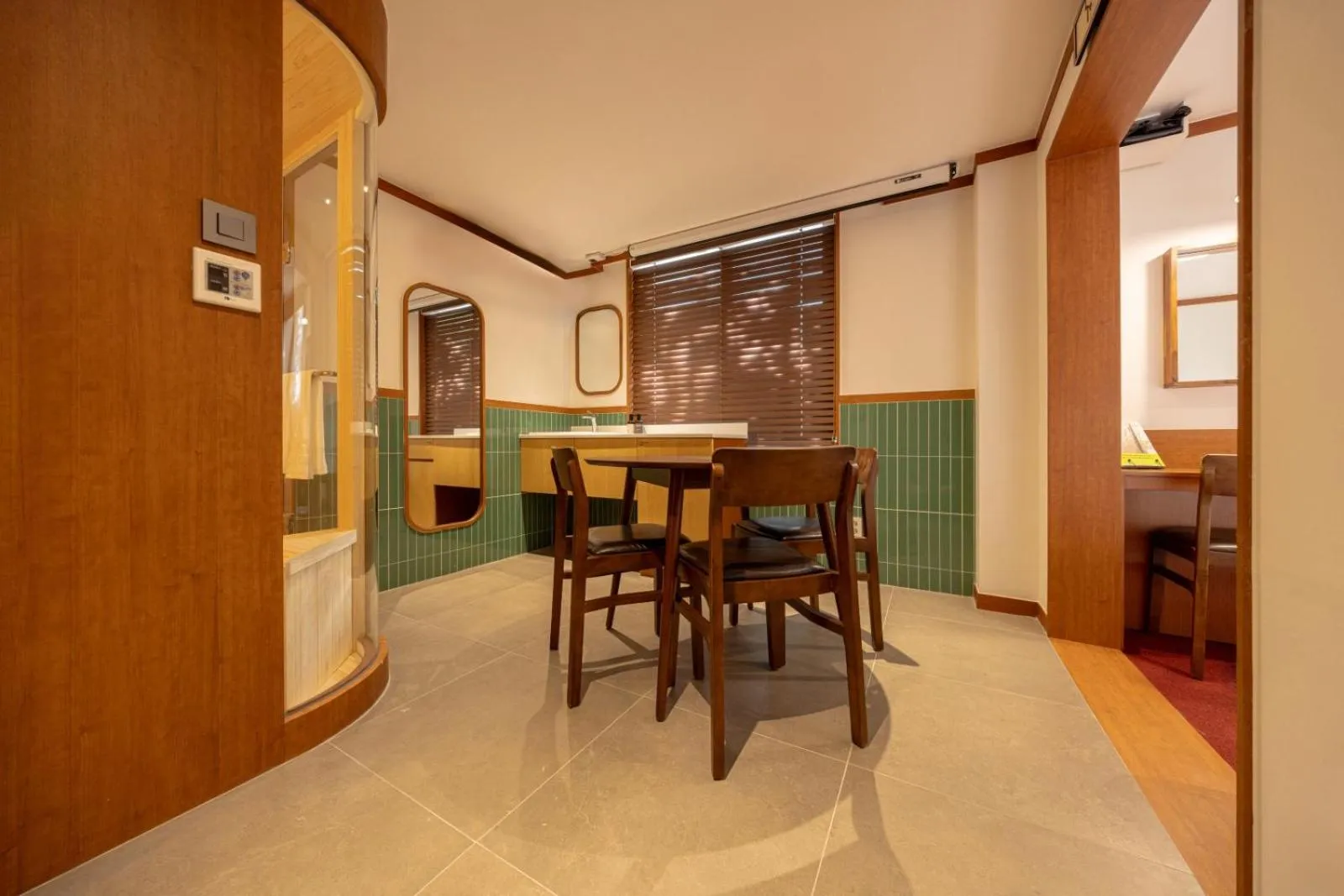 Seating area in Surim Hotel Sokcho by AanK