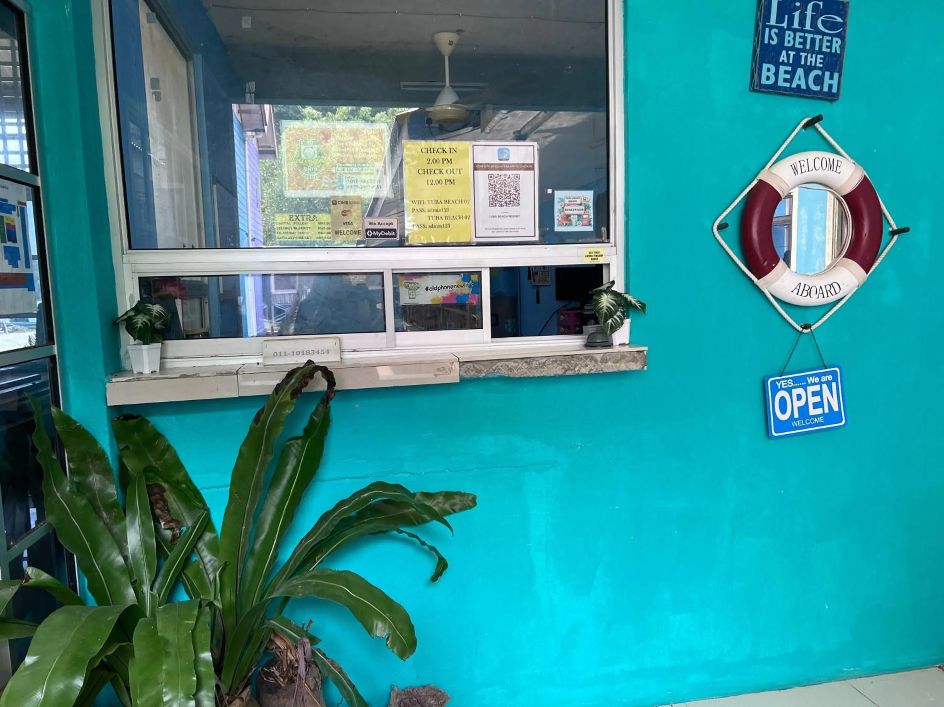 Lobby or reception in Capital O 91017 Tuba Beach Resort @ Pulau Tuba