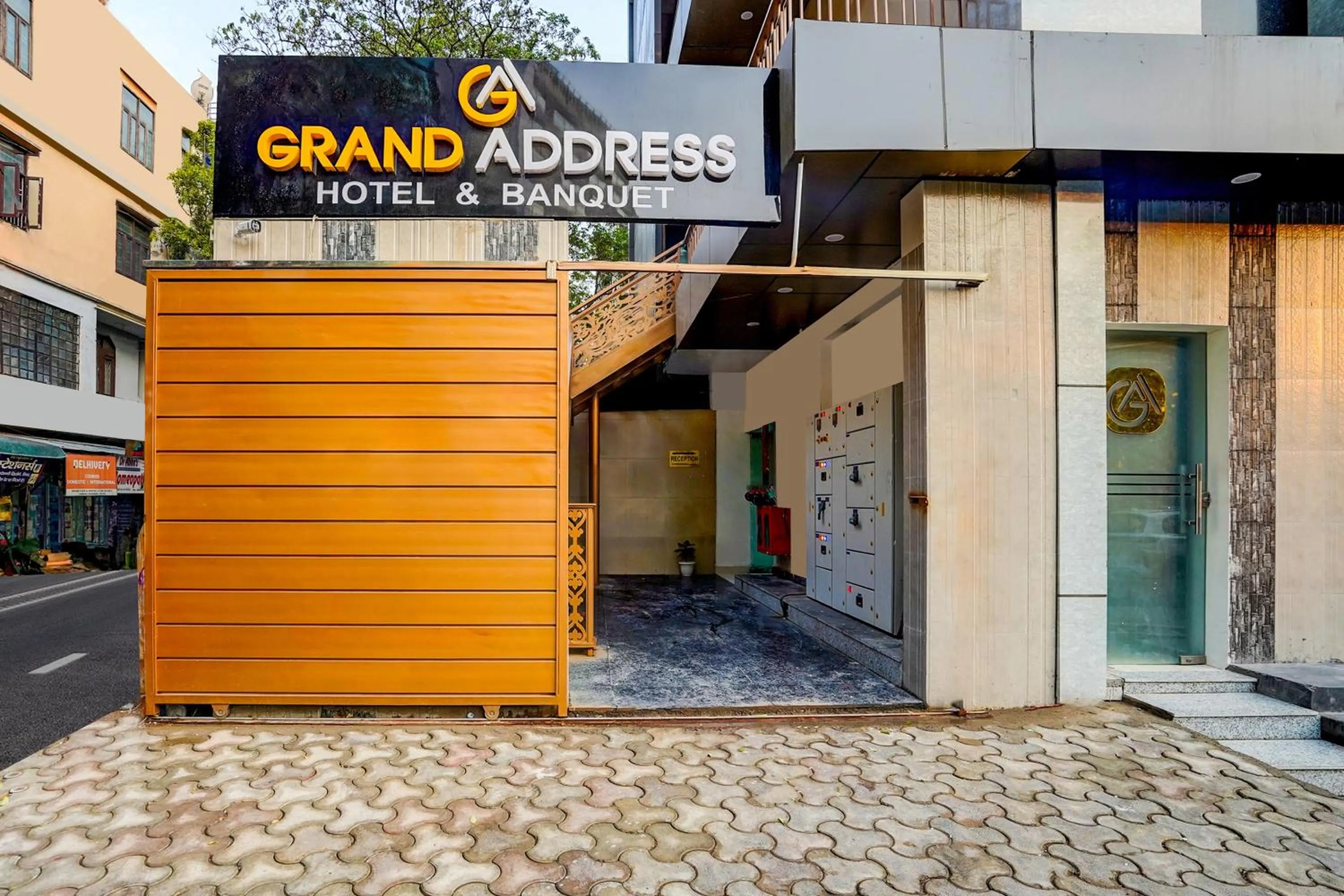 Facade/entrance in Townhouse GRAND ADDRESS HOTEL AND BANQUET