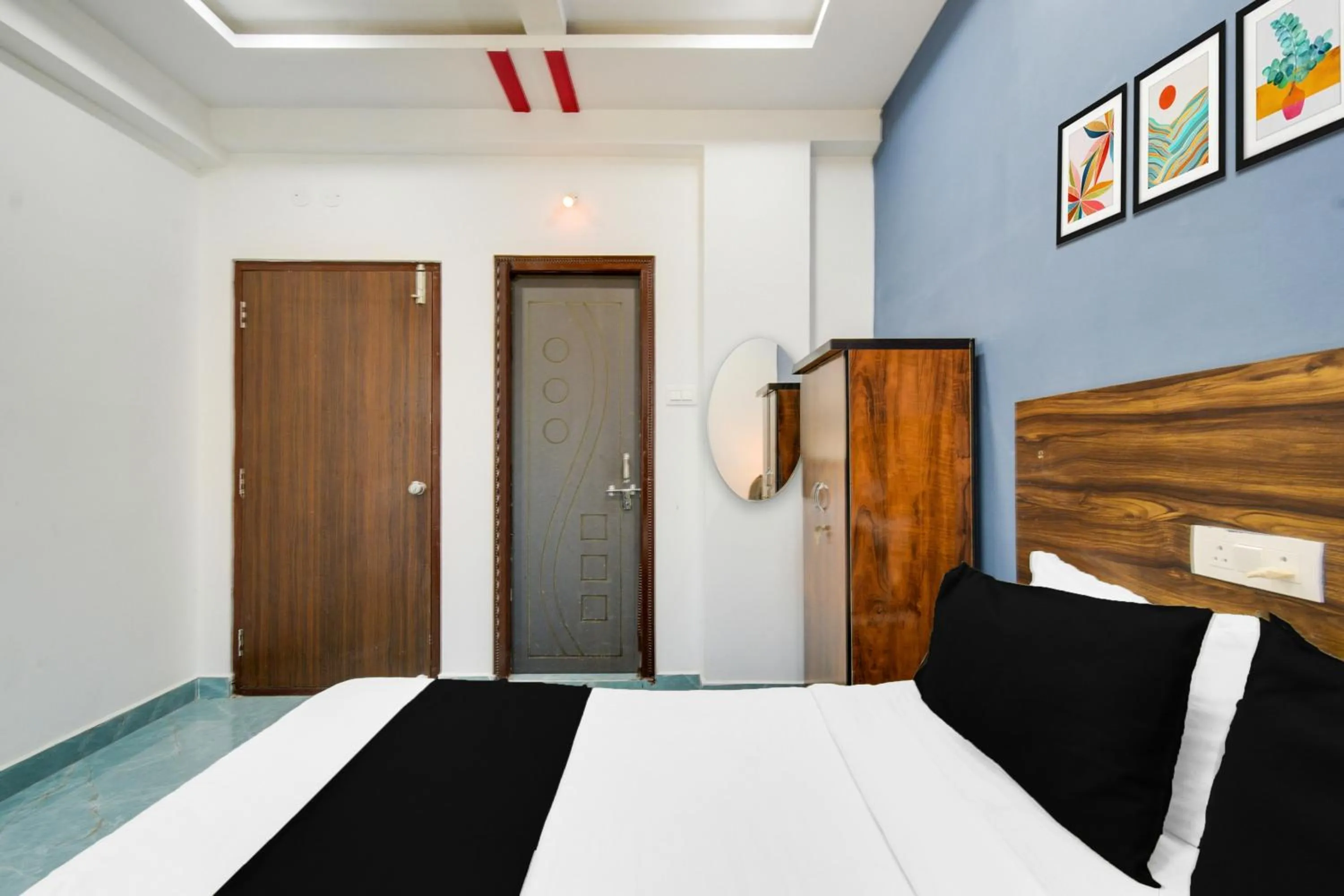 Bedroom, Bed in Super Townhouse Hitech City Near Yashoda Hospital