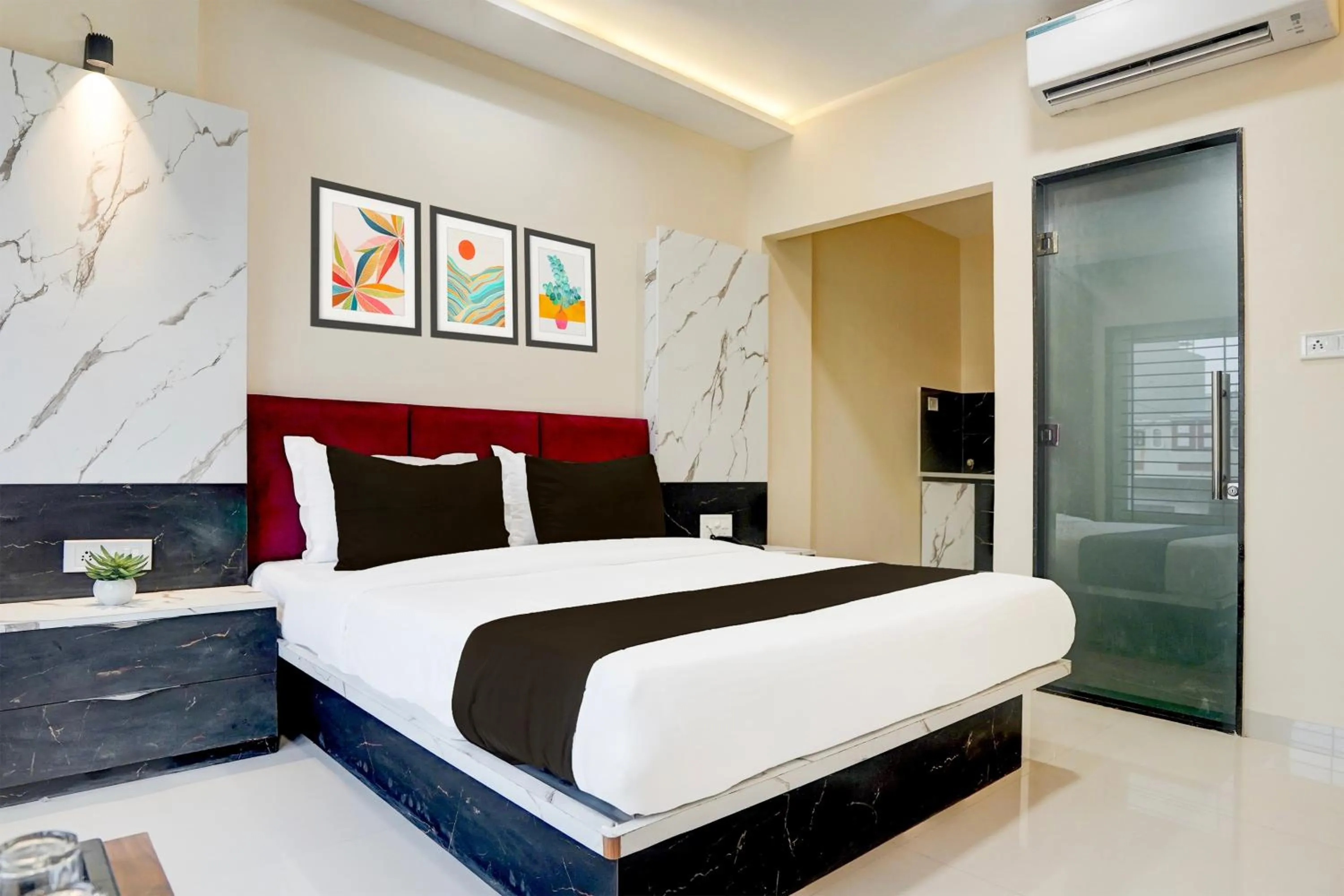 Bedroom, Bed in Hotel O Lakshya