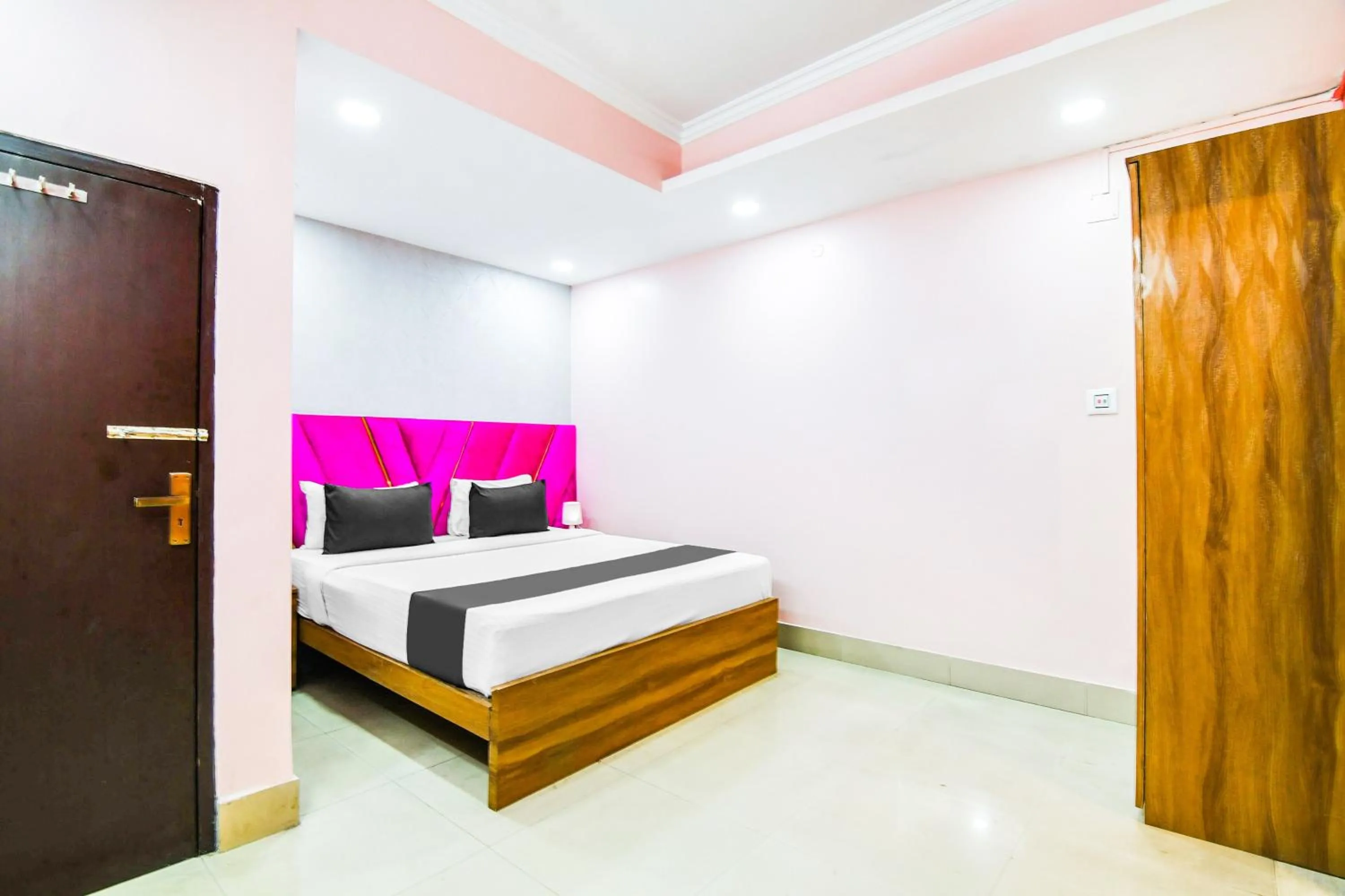 Bedroom in Hotel O Barsana