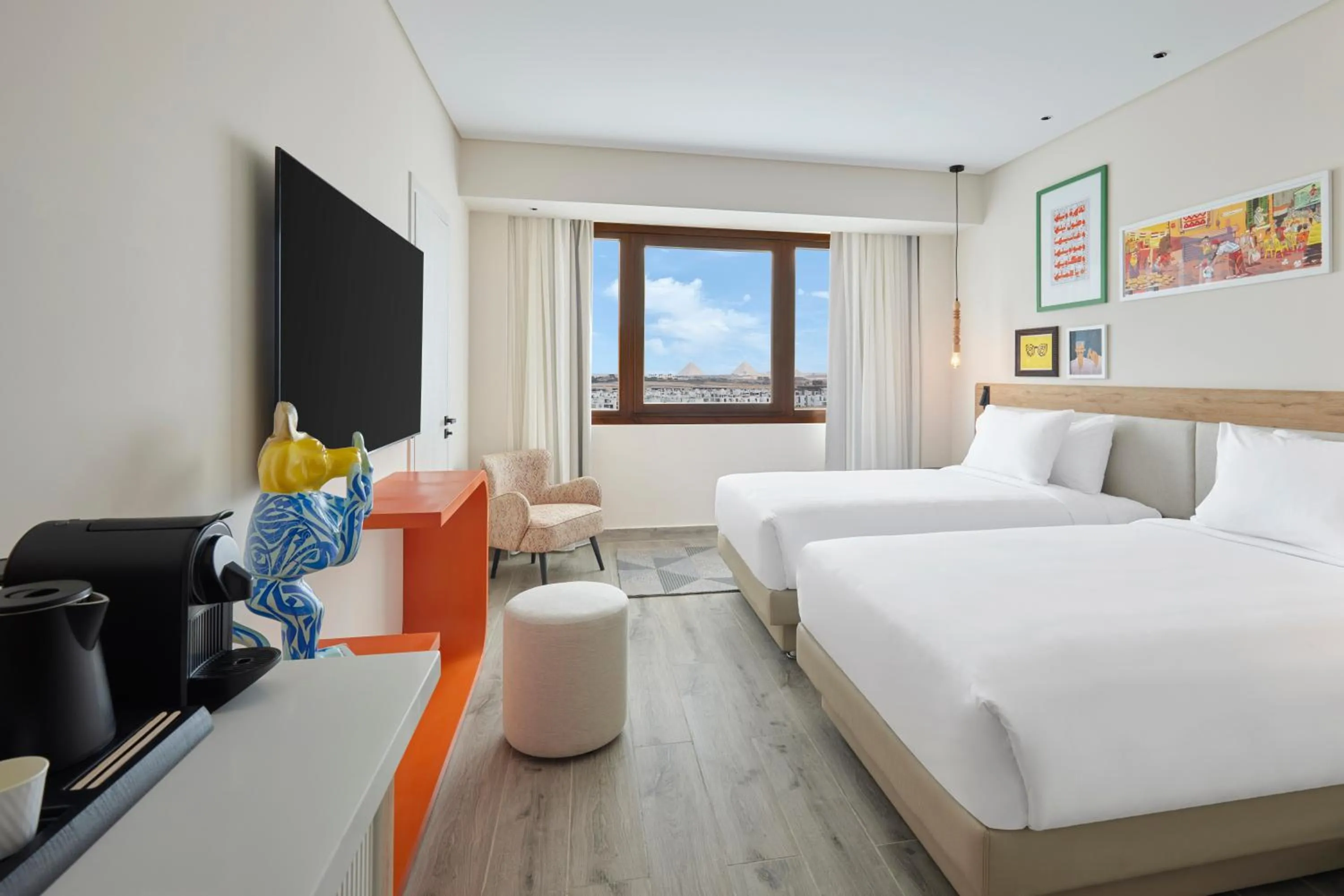 TV and multimedia, Bed in Hyatt Centric Cairo West