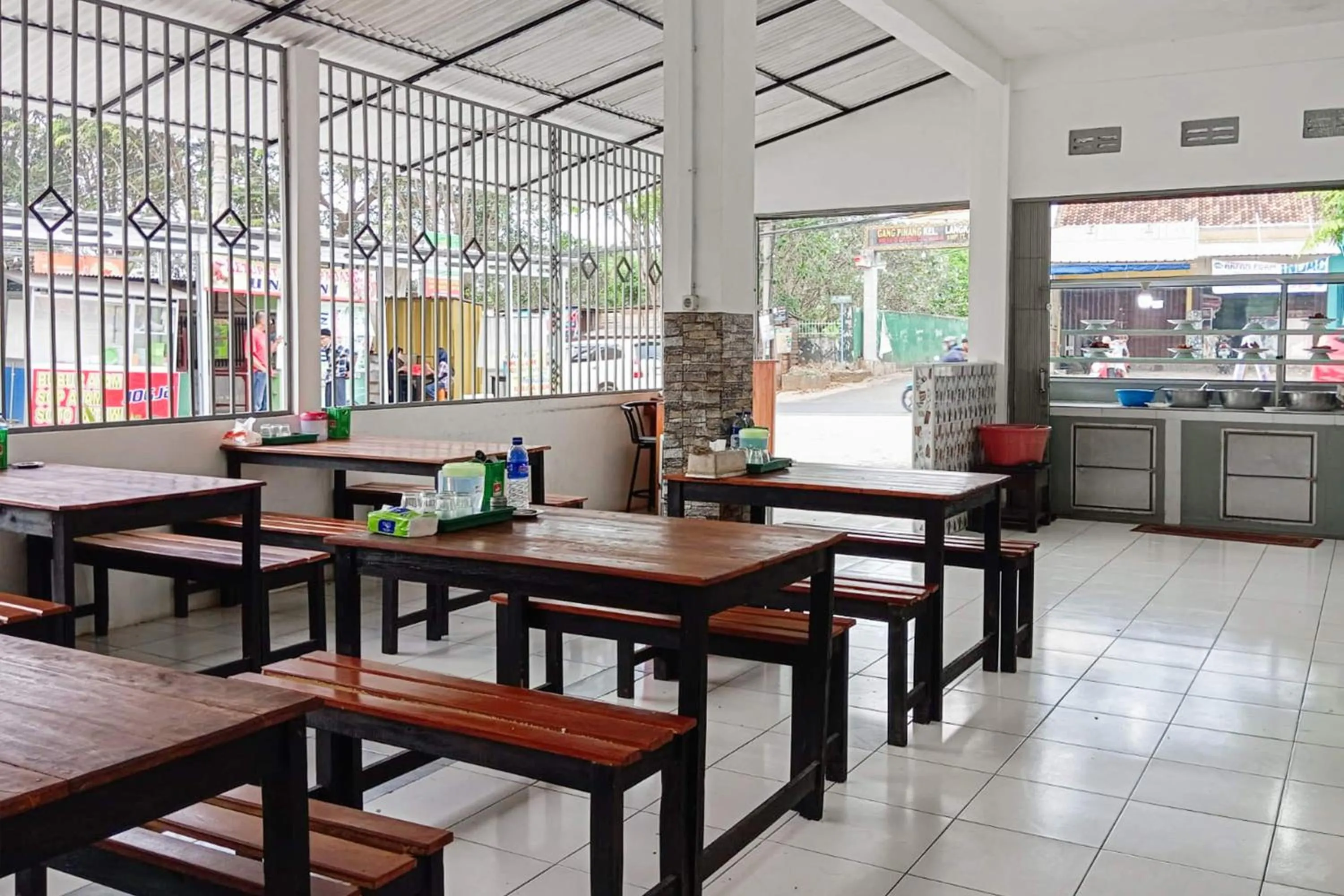 Lobby or reception in Hotel O Homestay Jaya Putri 1 Syariah