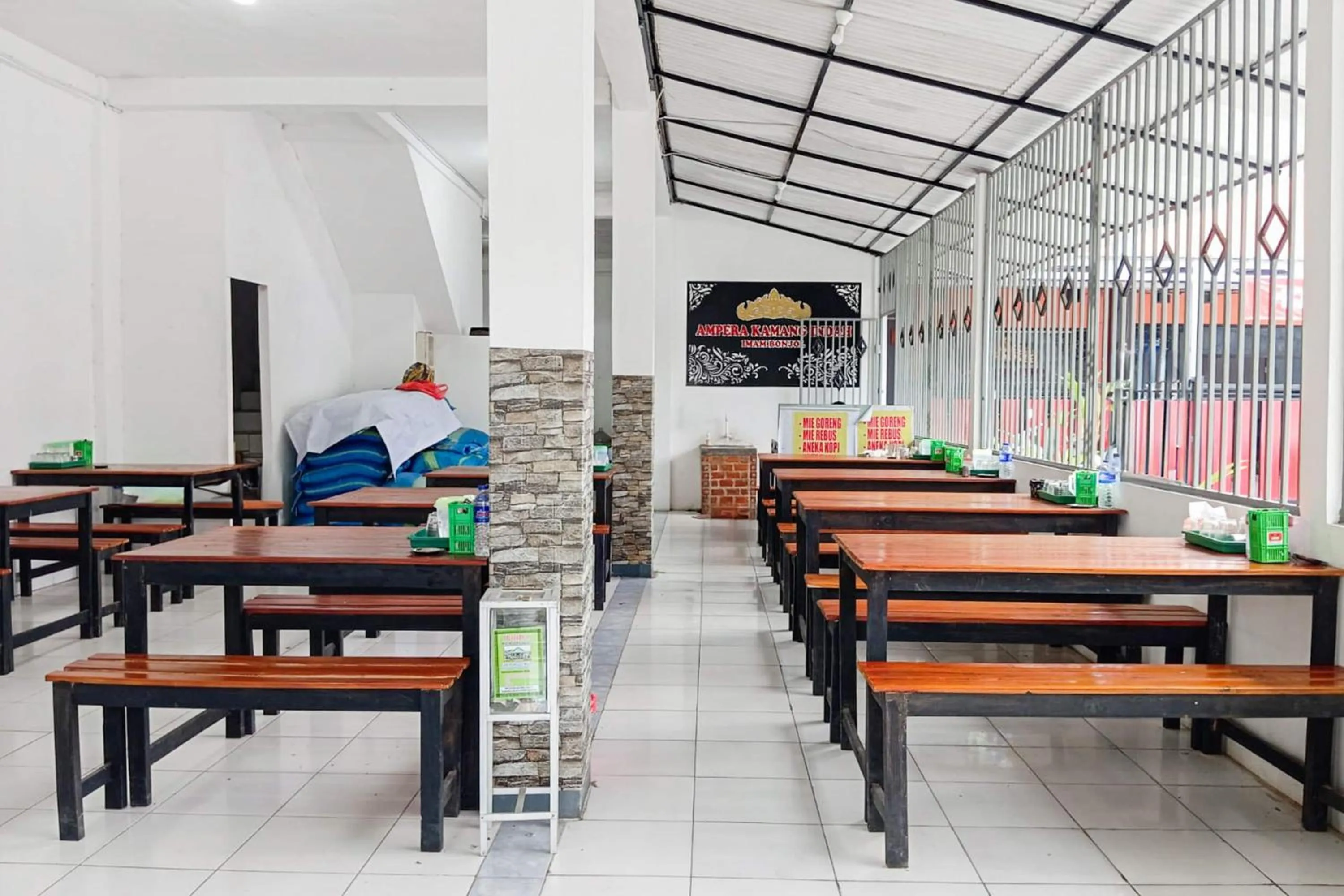 Lobby or reception in Hotel O Homestay Jaya Putri 1 Syariah