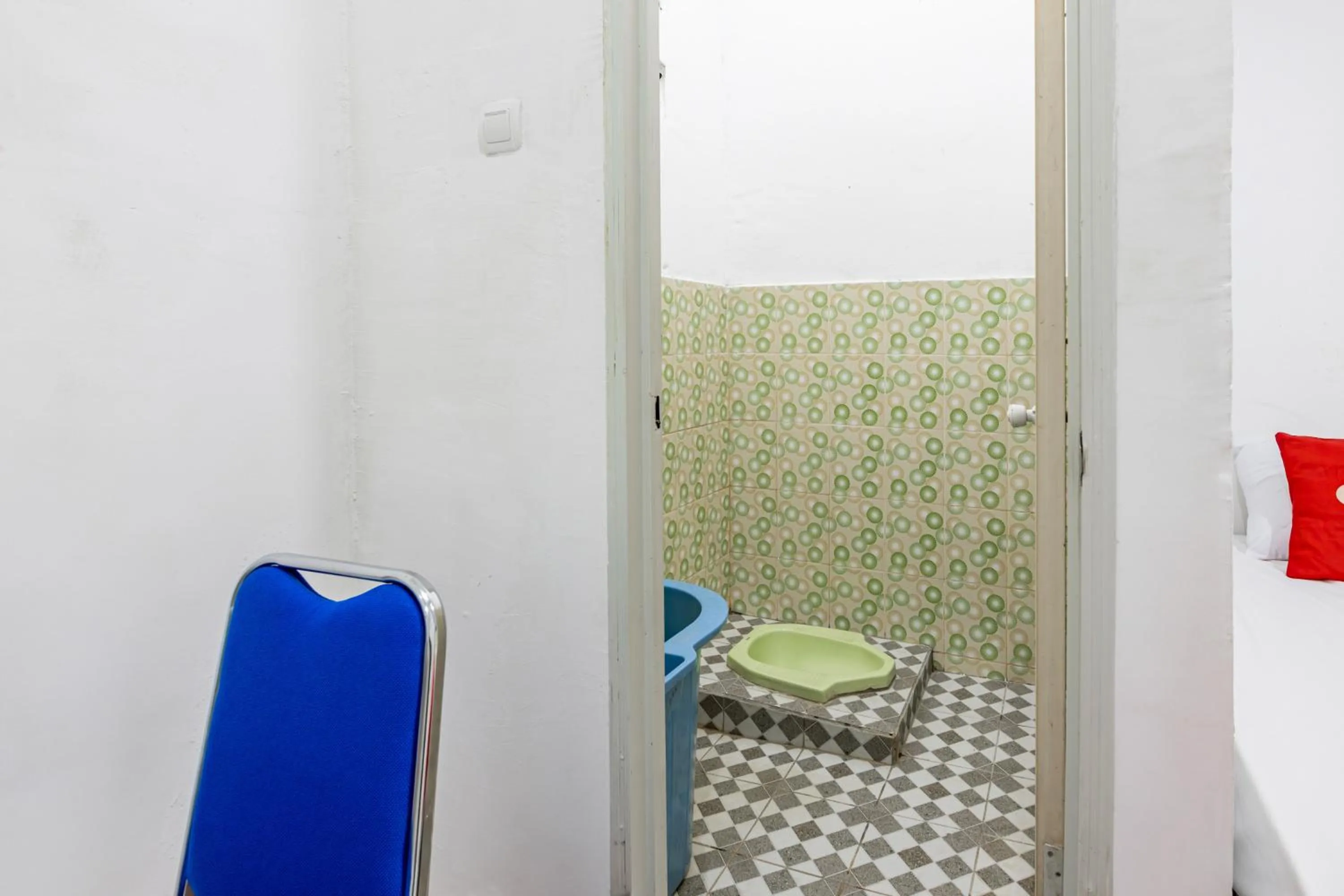 Bathroom, Bed in Hotel O Rafie Exclusive 2 Syariah