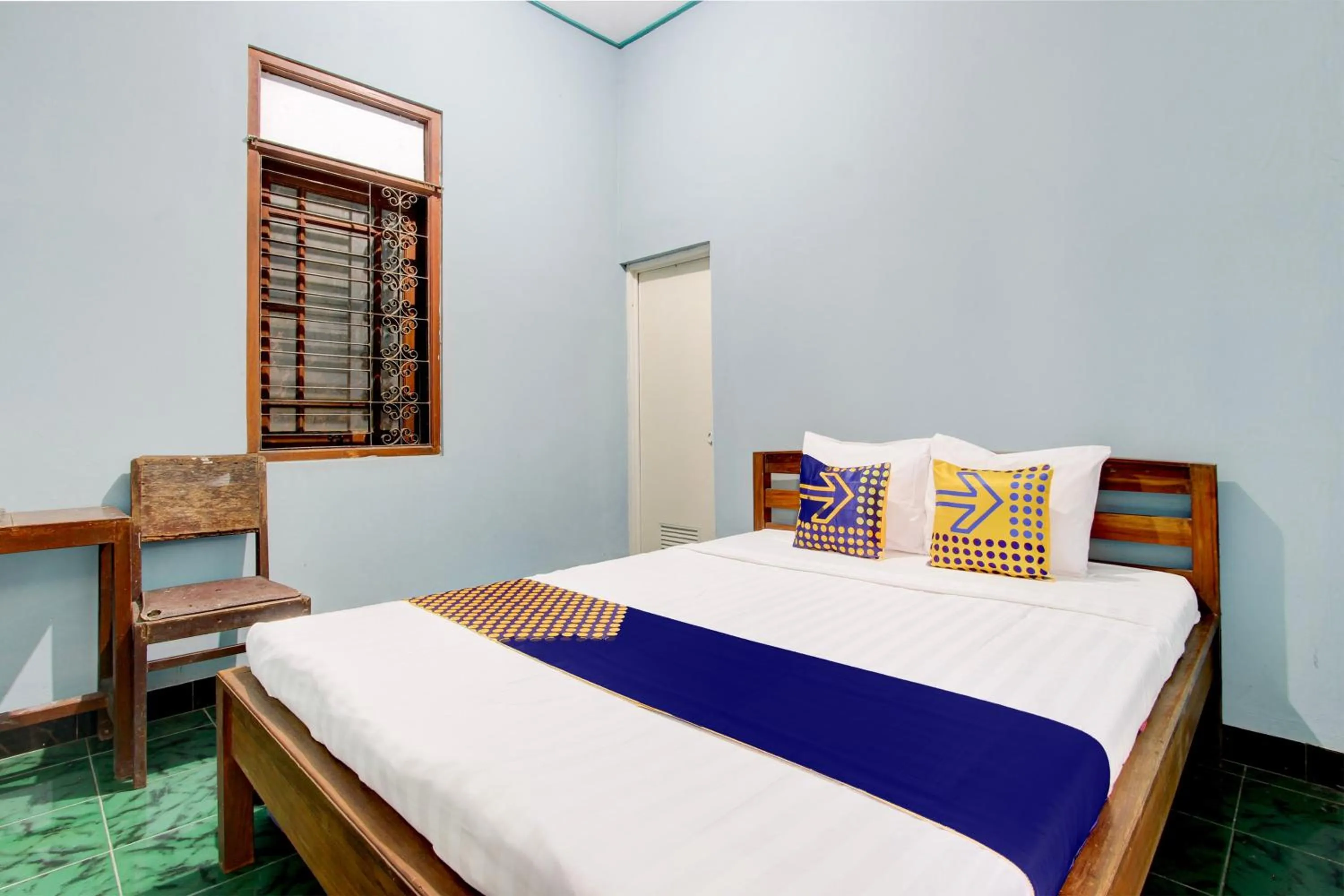 Bedroom, Bed in Hotel O Agung