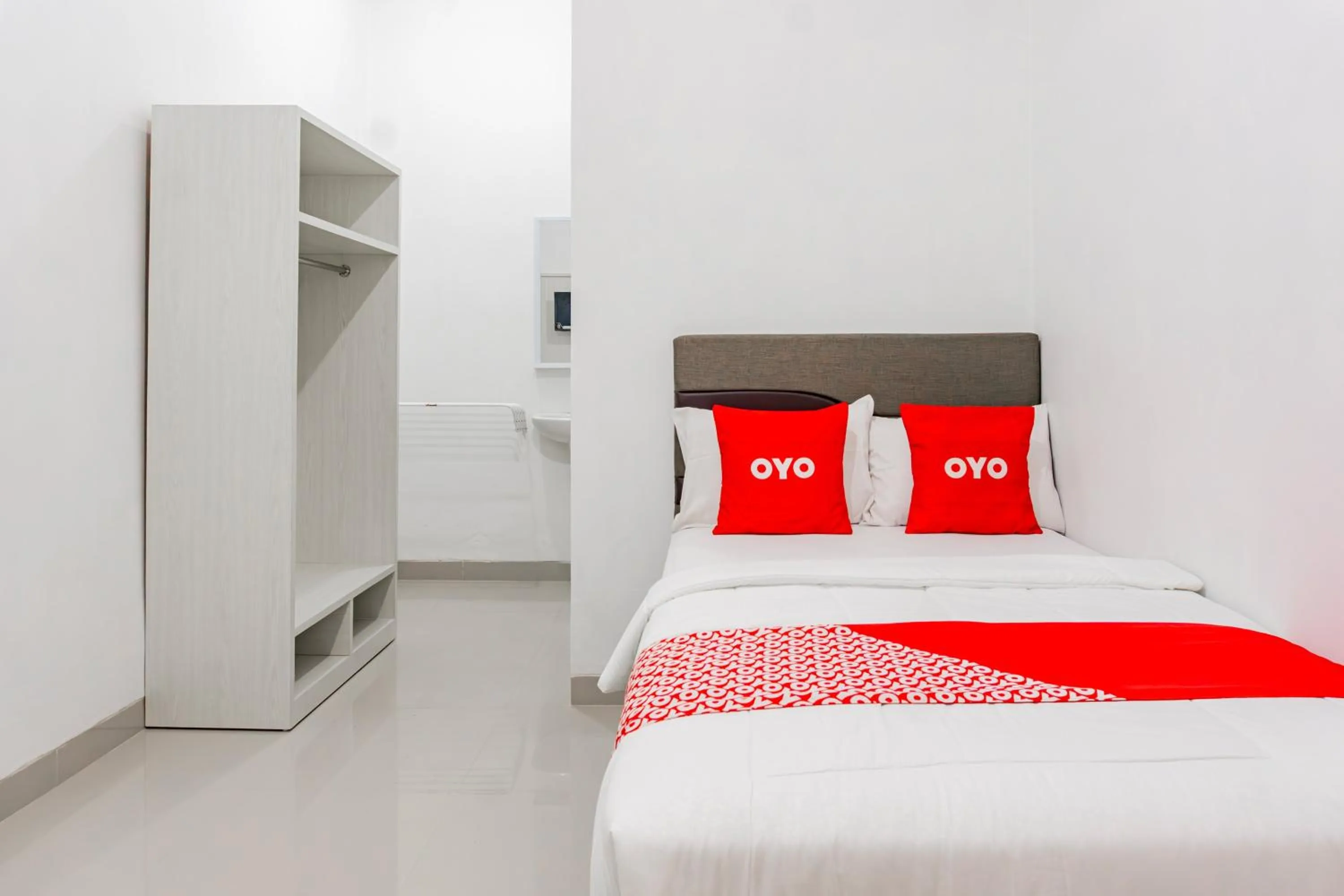 Bedroom, Bed in Hotel O Penginapan Kertajaya Syariah