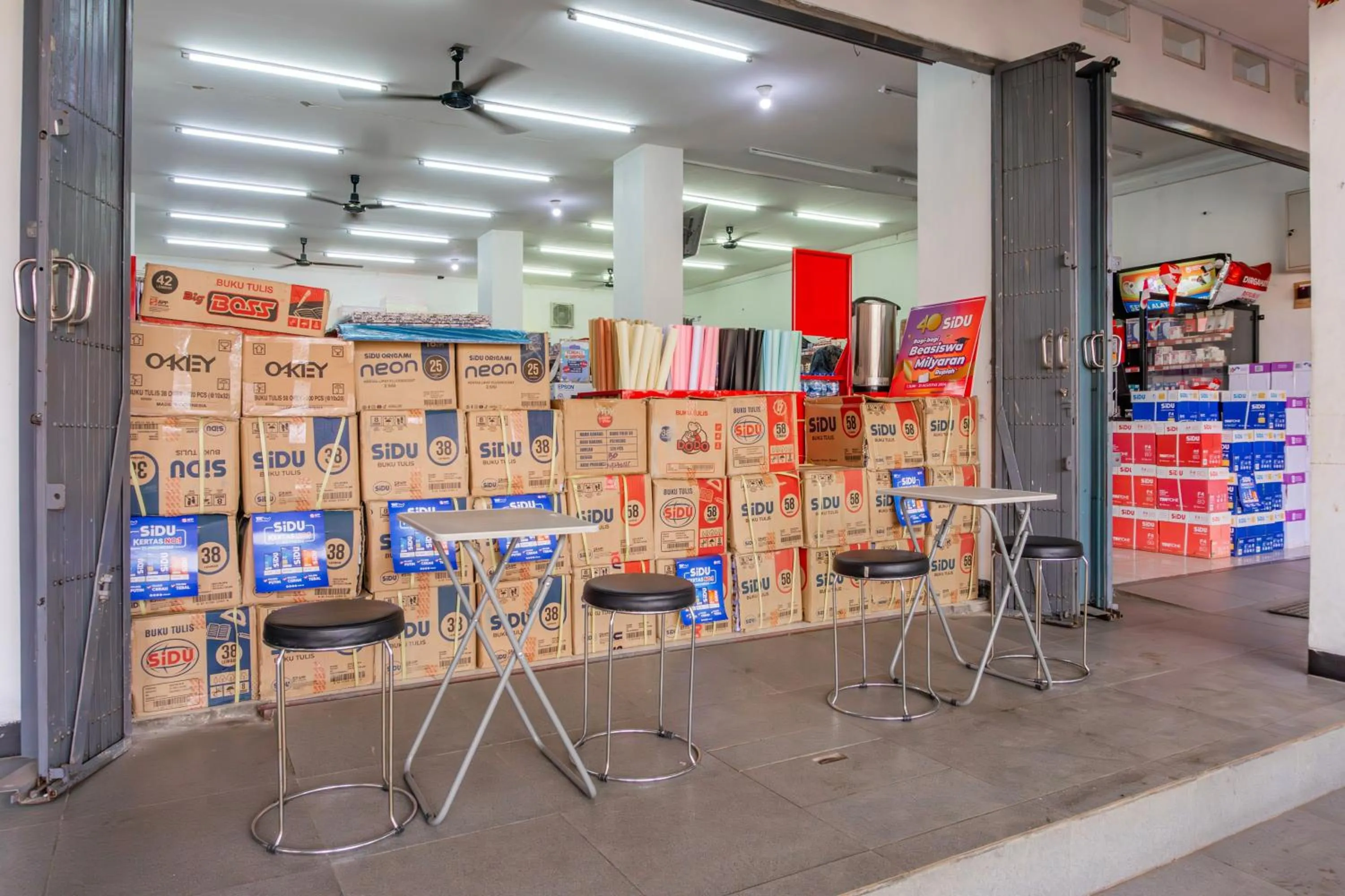 Lobby or reception in Hotel O Penginapan Kertajaya Syariah