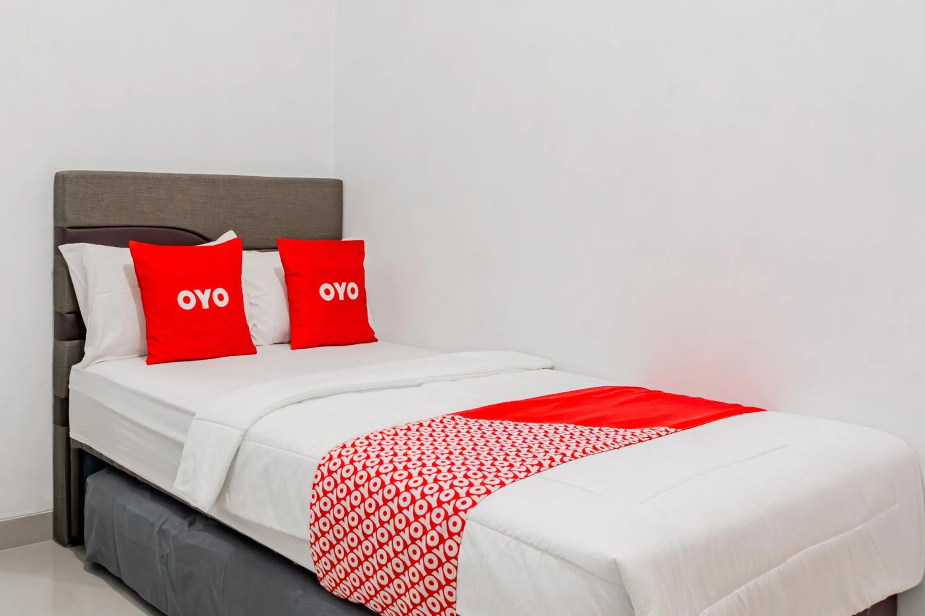 Bedroom, Bed in Hotel O Penginapan Kertajaya Syariah