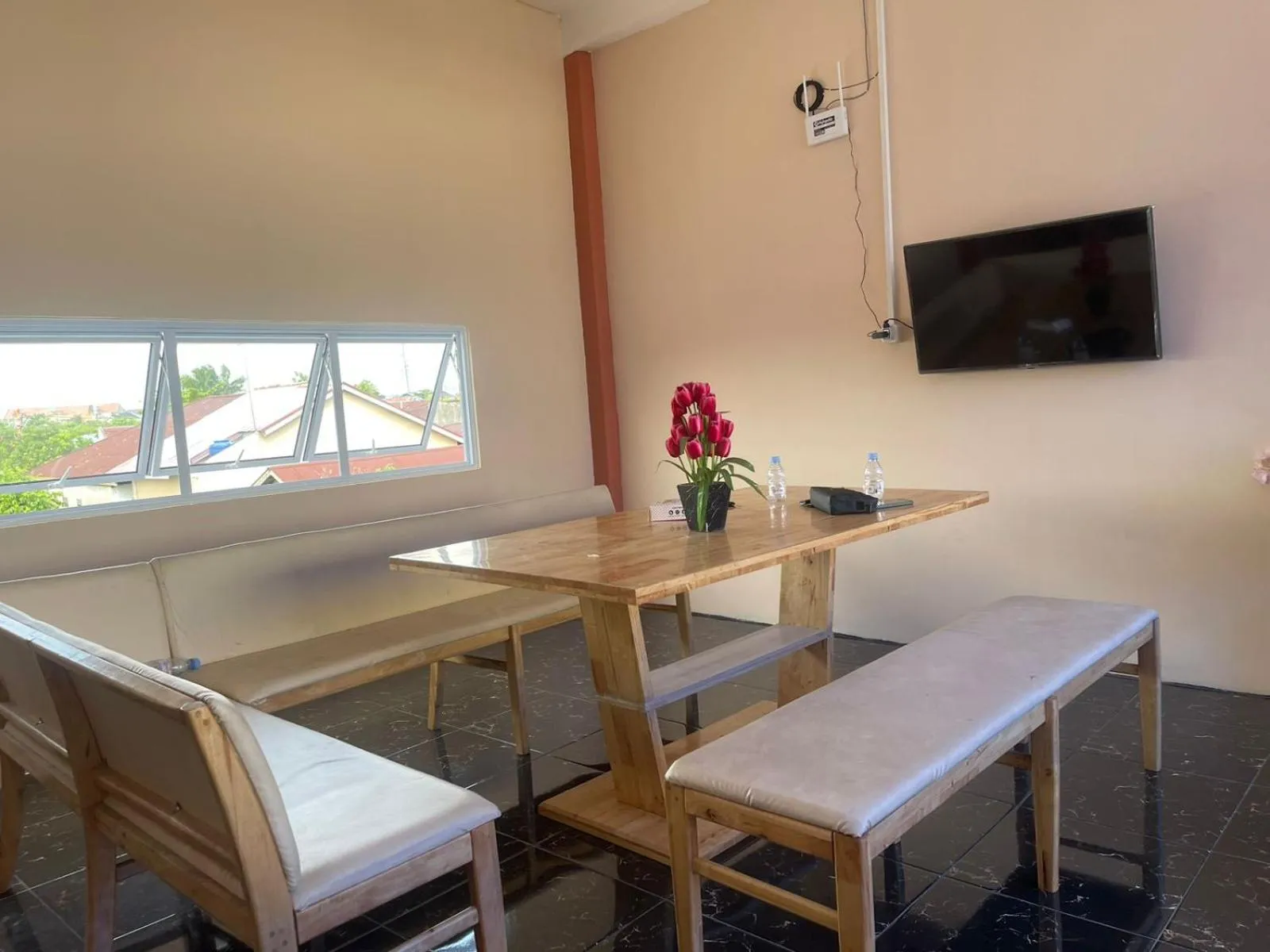 Lobby or reception in Hotel O Ratha Guest House Syariah