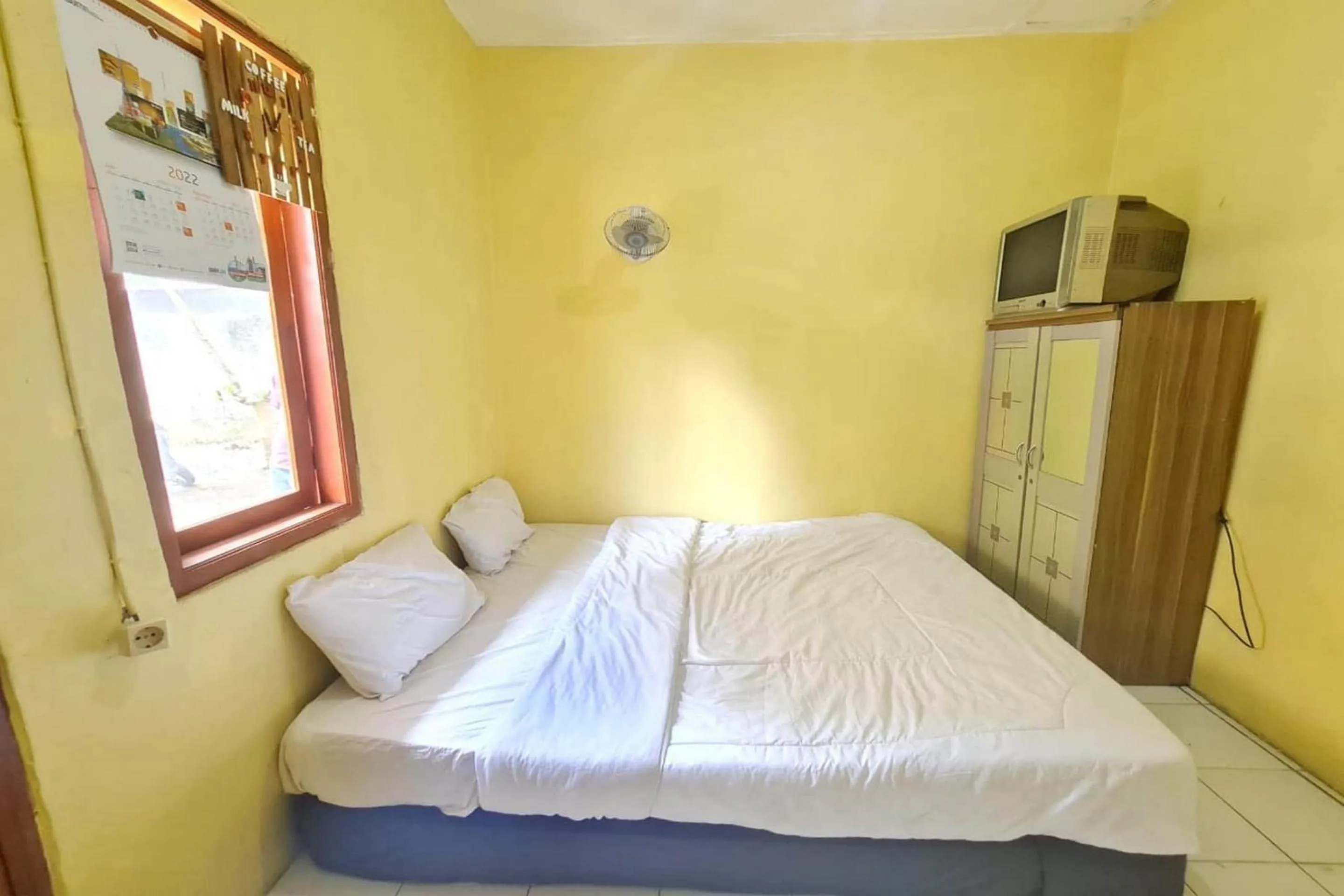 Bedroom, Bed in Hotel O Pondok An Syariah