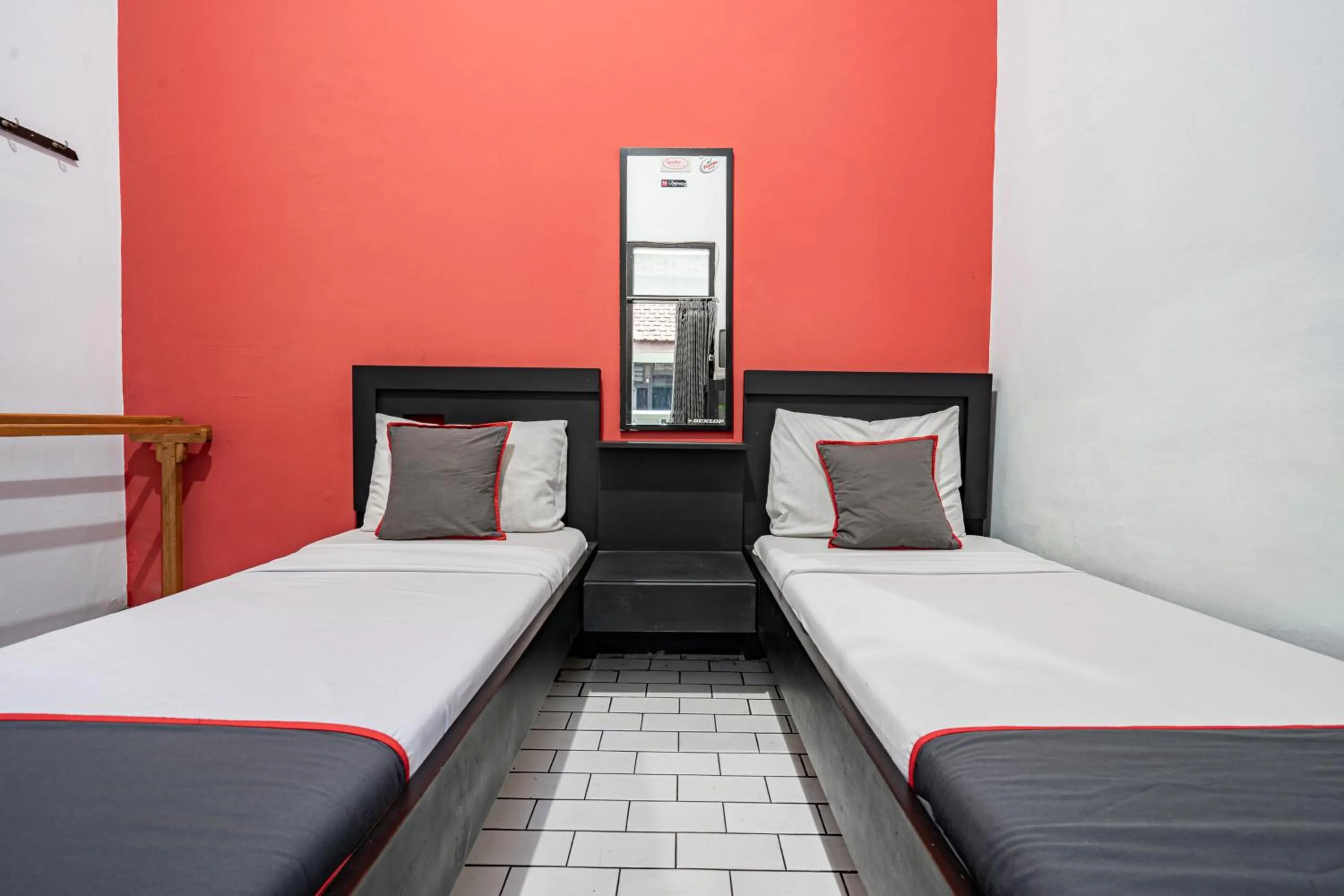 Bedroom, Bed in Collection O Tasikmalaya Near Stadium Wiradadaha Formerly Hotel Abadi