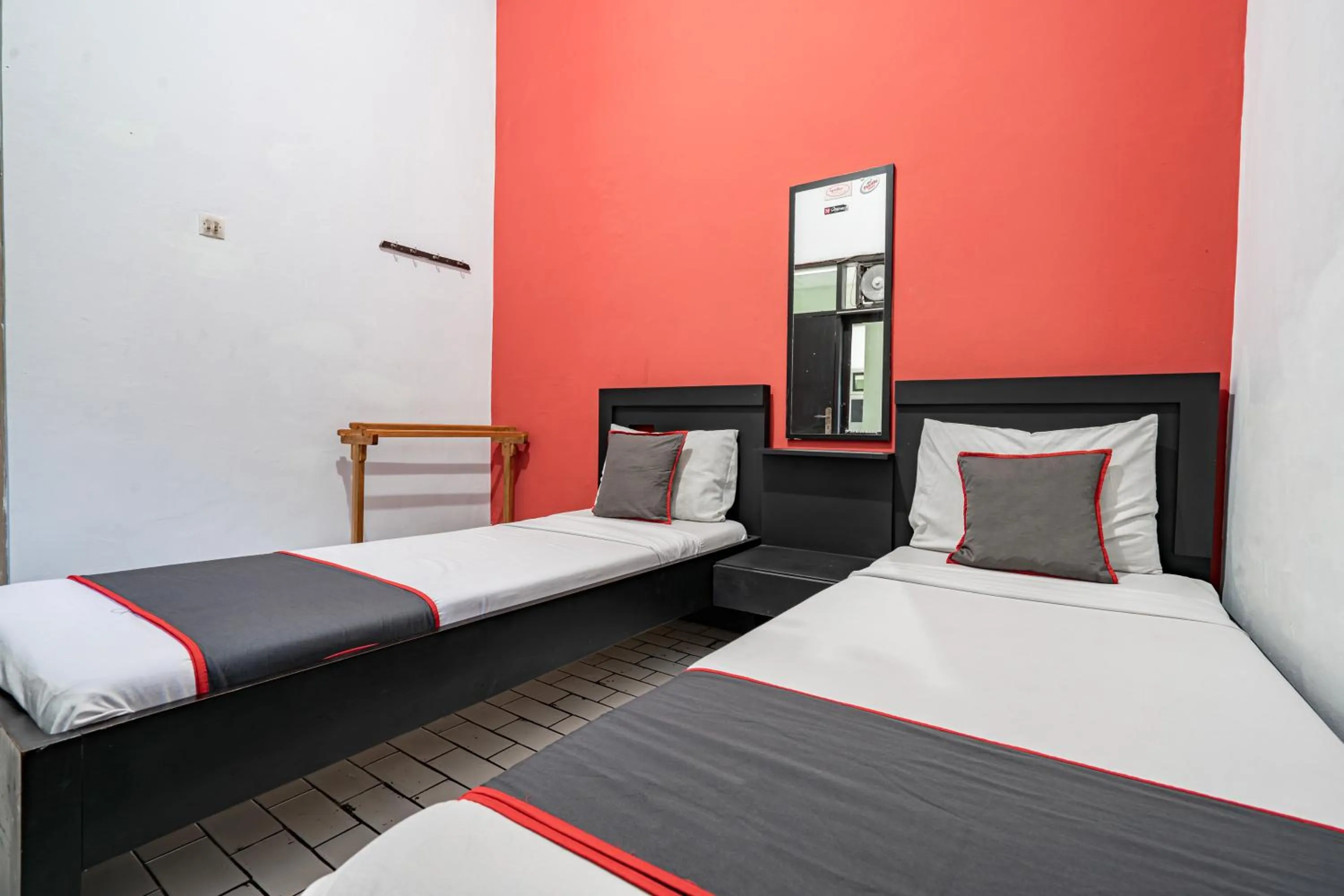 Bedroom, Bed in Collection O Tasikmalaya Near Stadium Wiradadaha Formerly Hotel Abadi