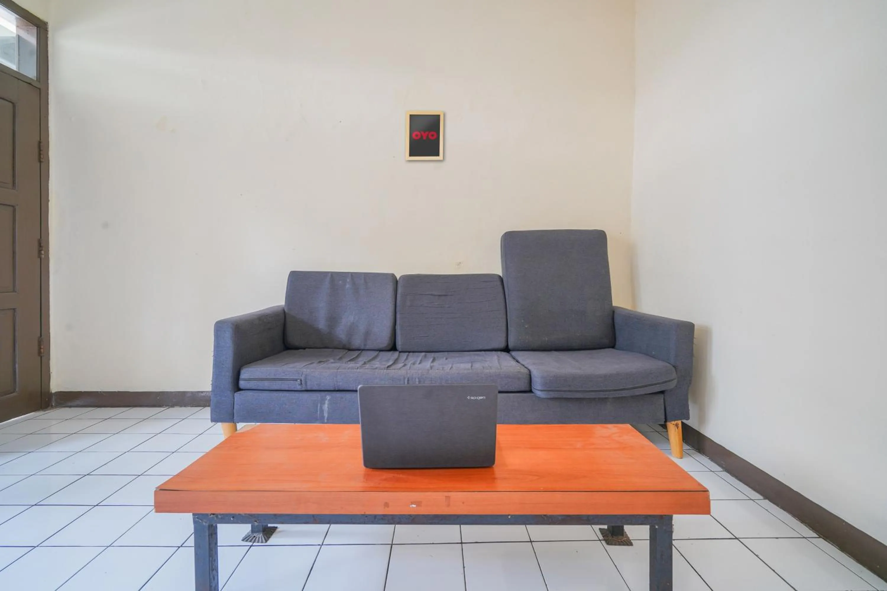 Lobby or reception in OYO 94118 Homestayque Syariah