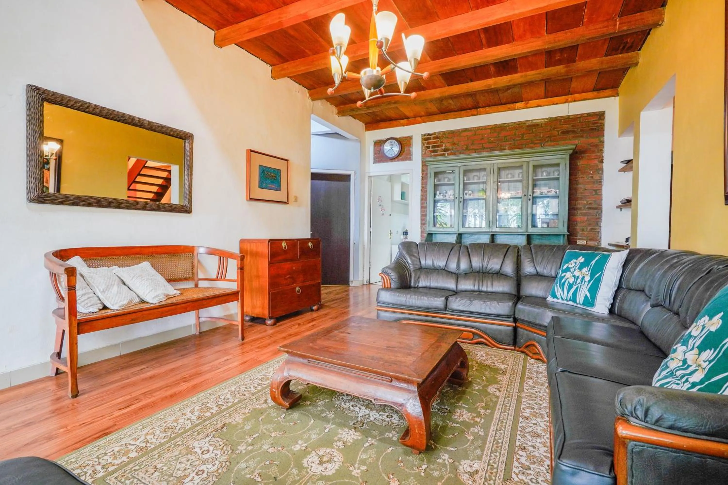 Lobby or reception in OYO 94118 Homestayque Syariah