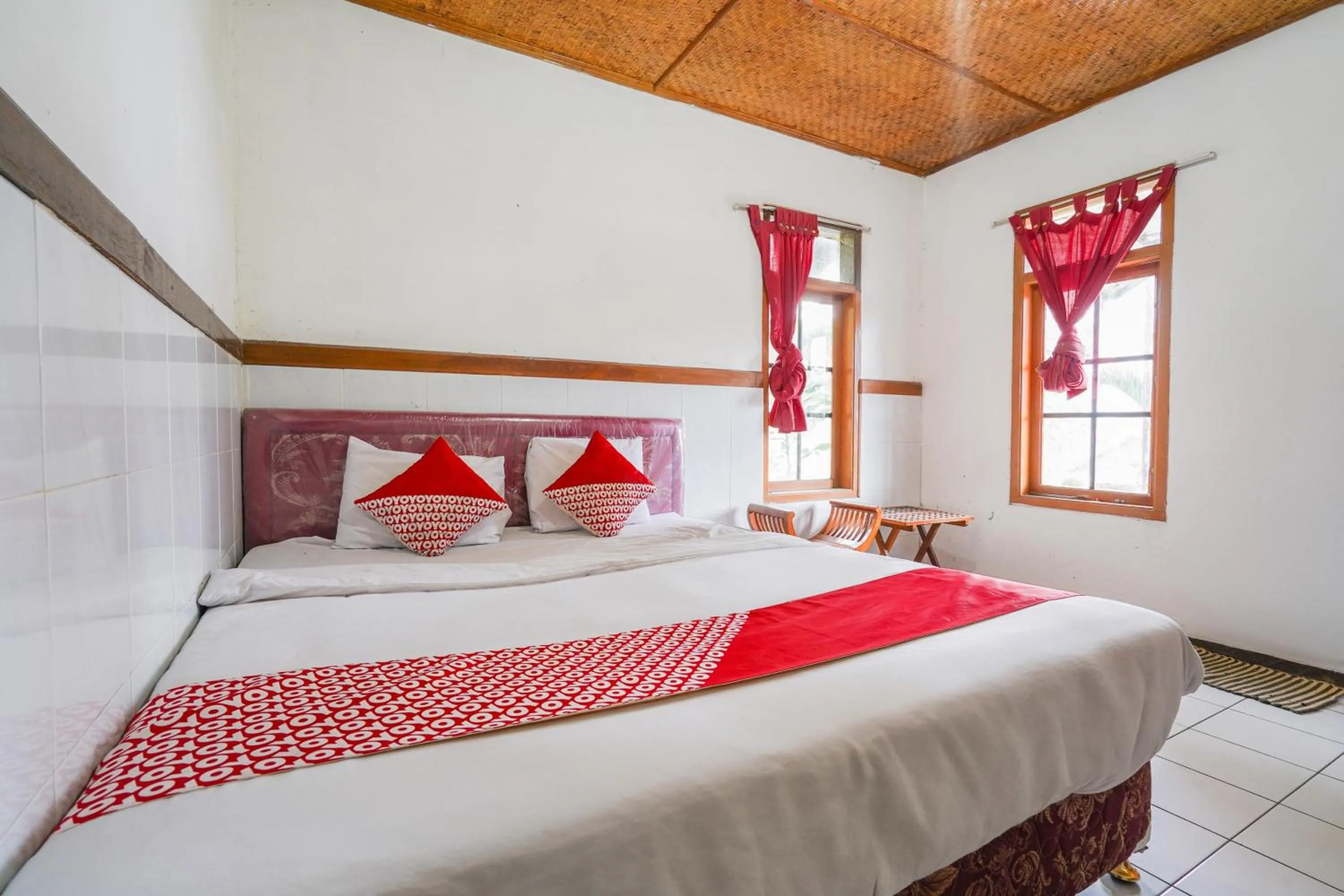 Bedroom, Bed in OYO 94118 Homestayque Syariah