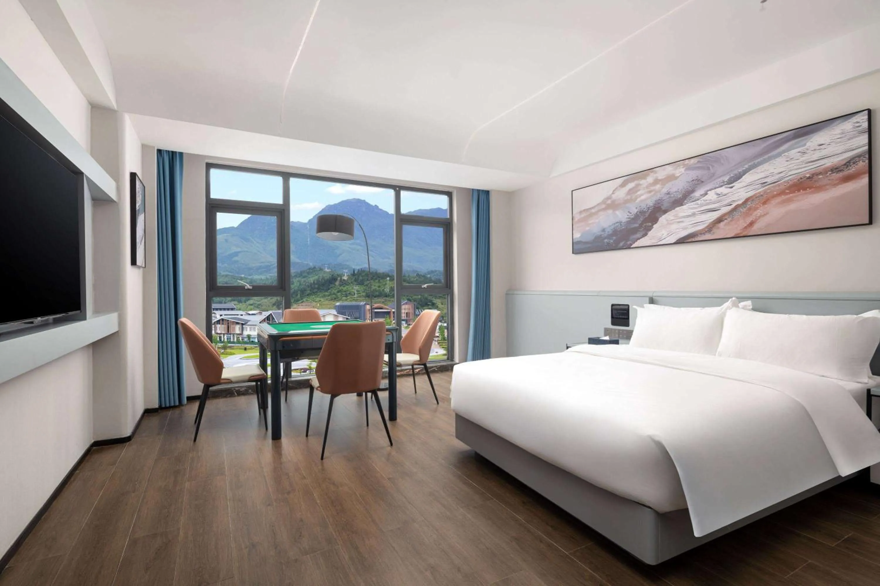 Photo of the whole room, Bed in Days Inn by Wyndham Pingxiang Wugong Mountain