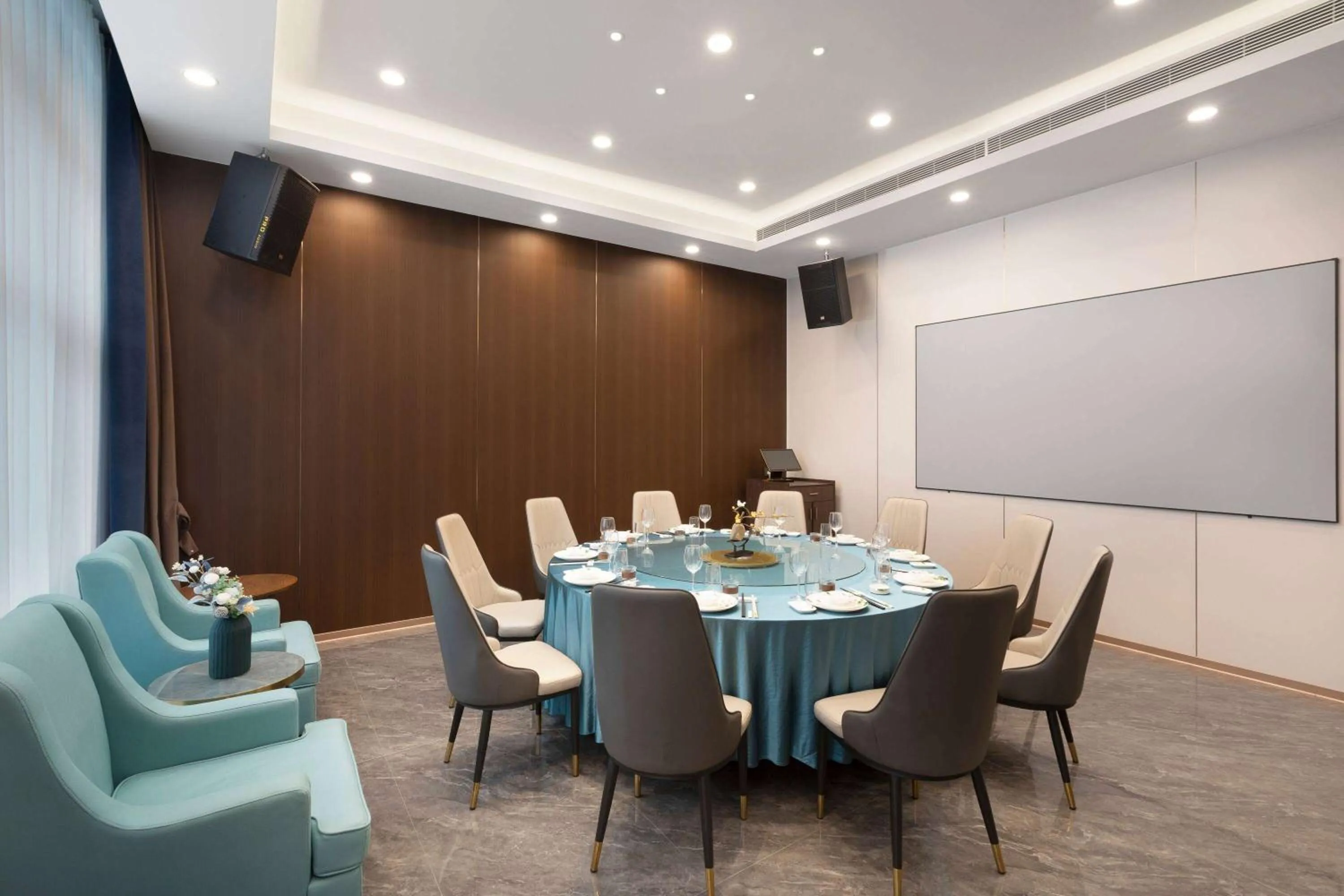 Meeting/conference room in Ramada by Wyndham Changsha East