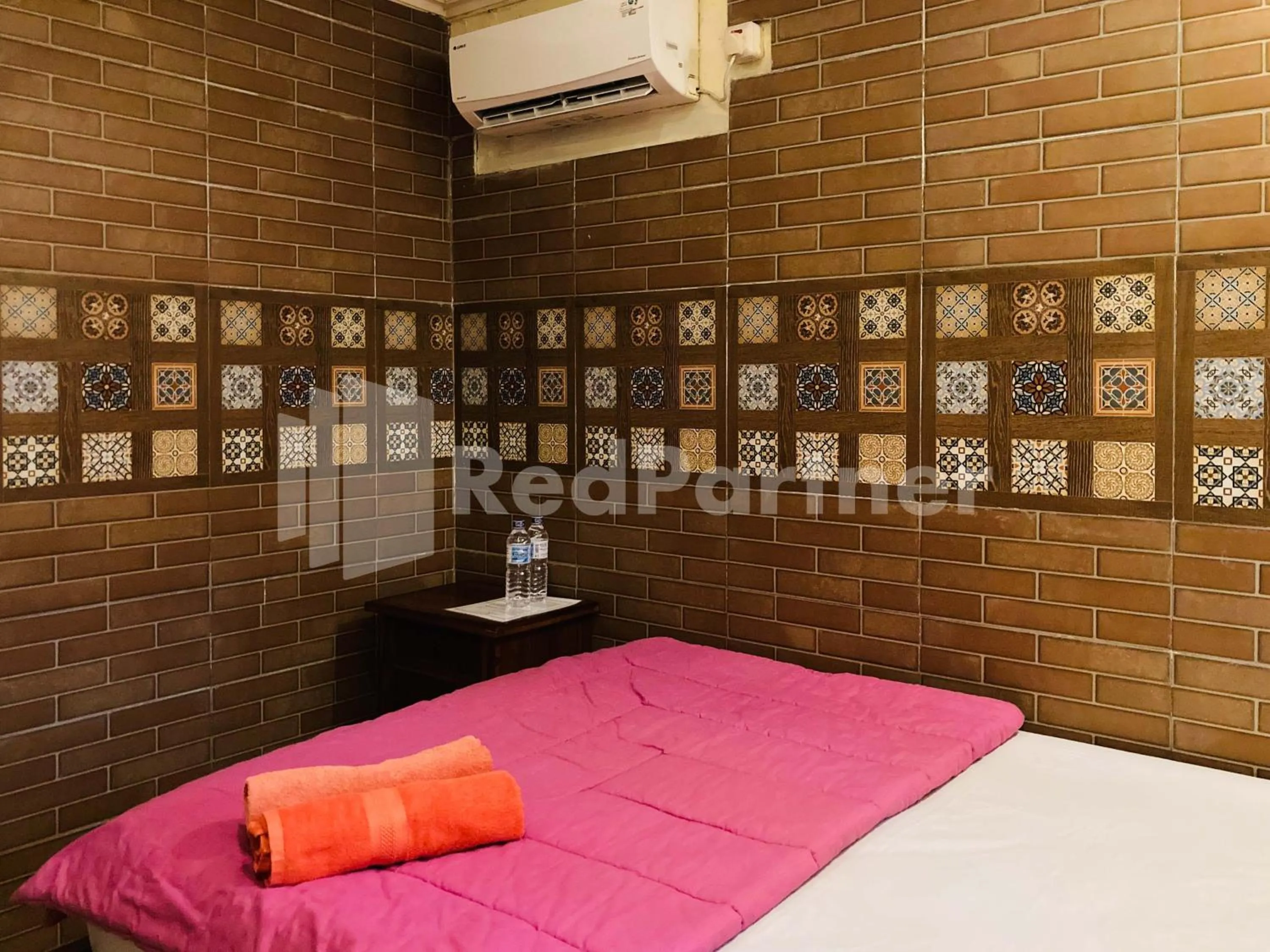 Bedroom, Bed in Sahil inn Syariah Prawirotaman RedPartner