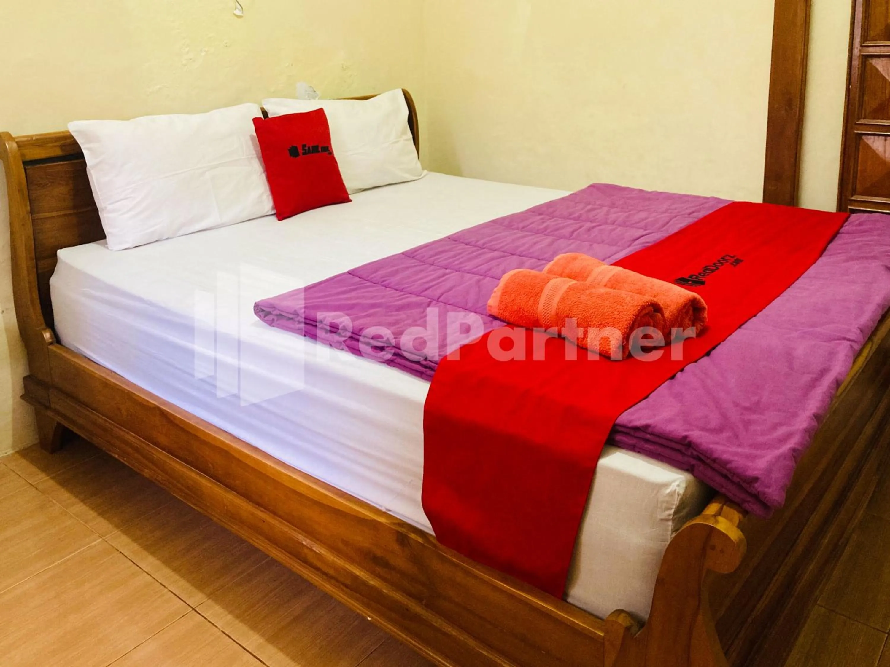 Bedroom, Bed in Sahil inn Syariah Prawirotaman RedPartner