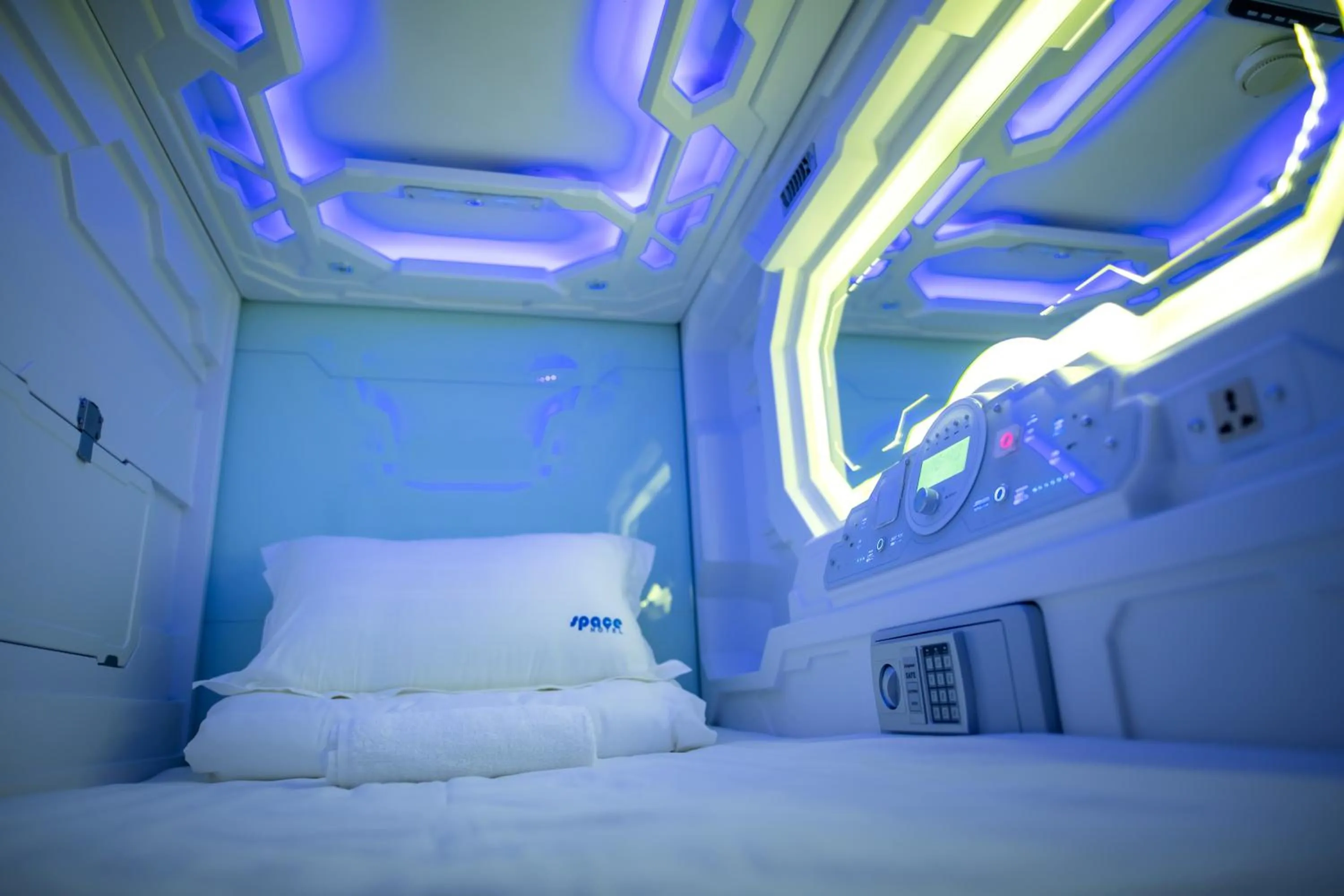 Bed in Space Hotel KL Sentral