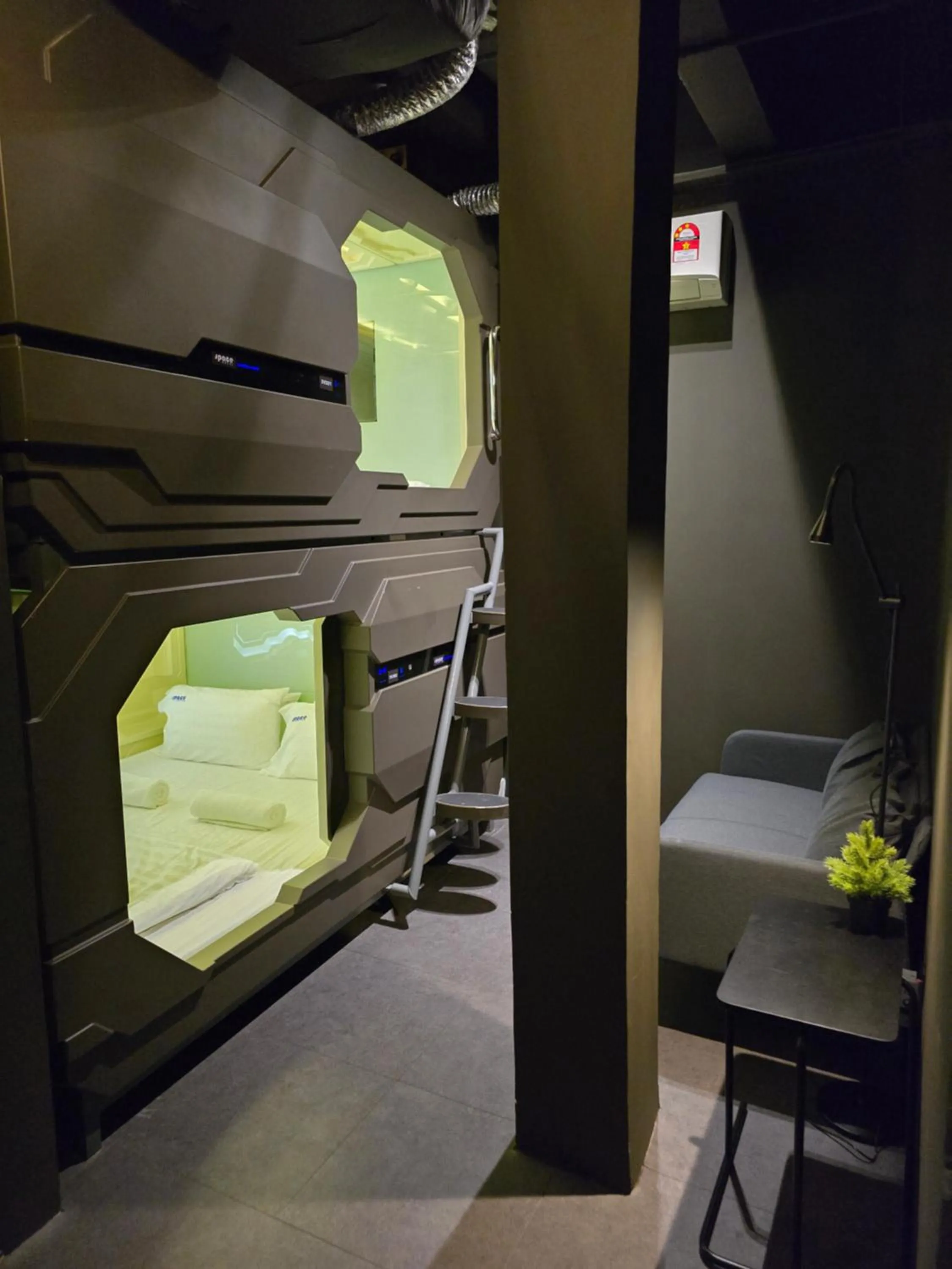 Bed in Space Hotel KL Sentral