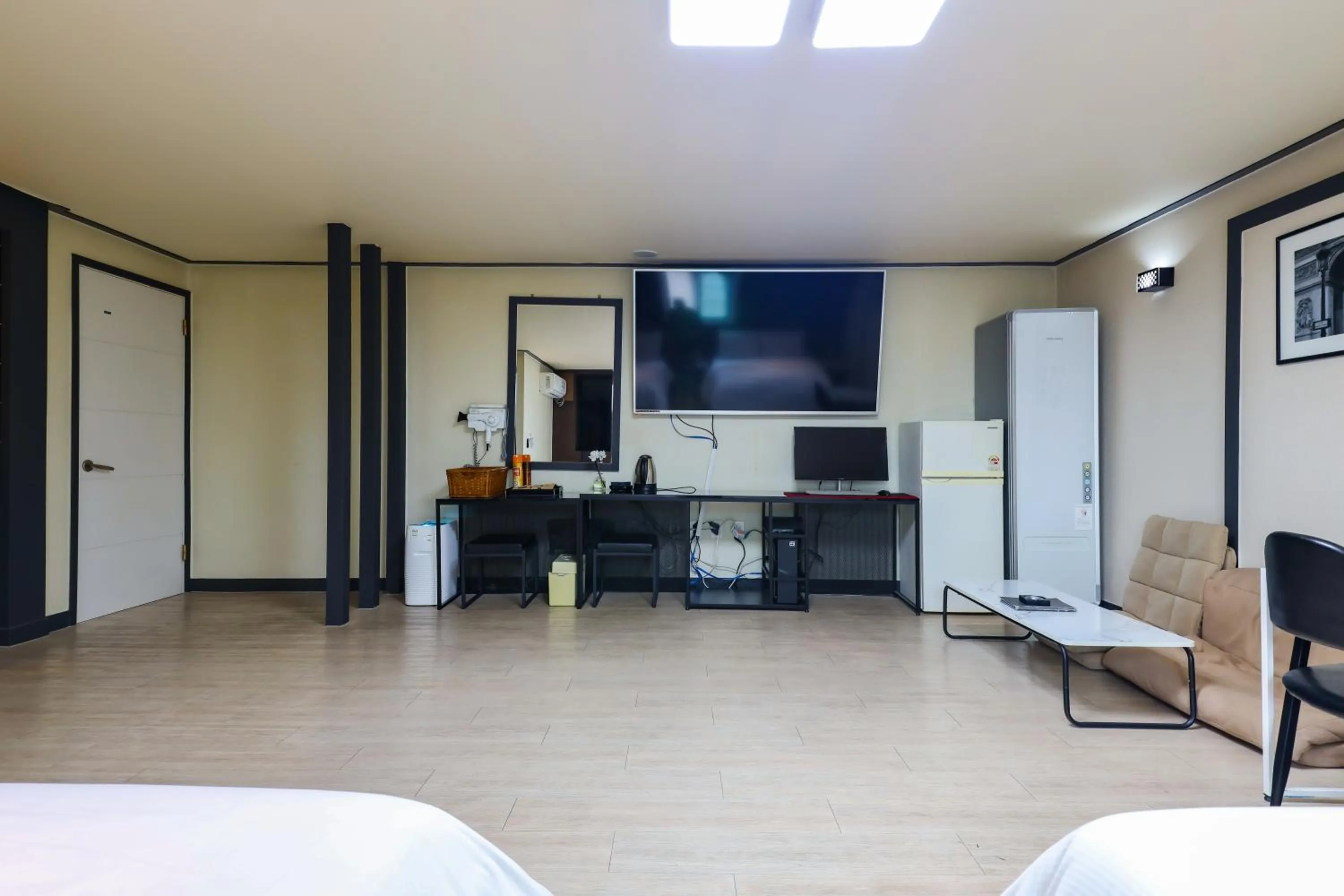 Bed in FromH J Hotel Osan