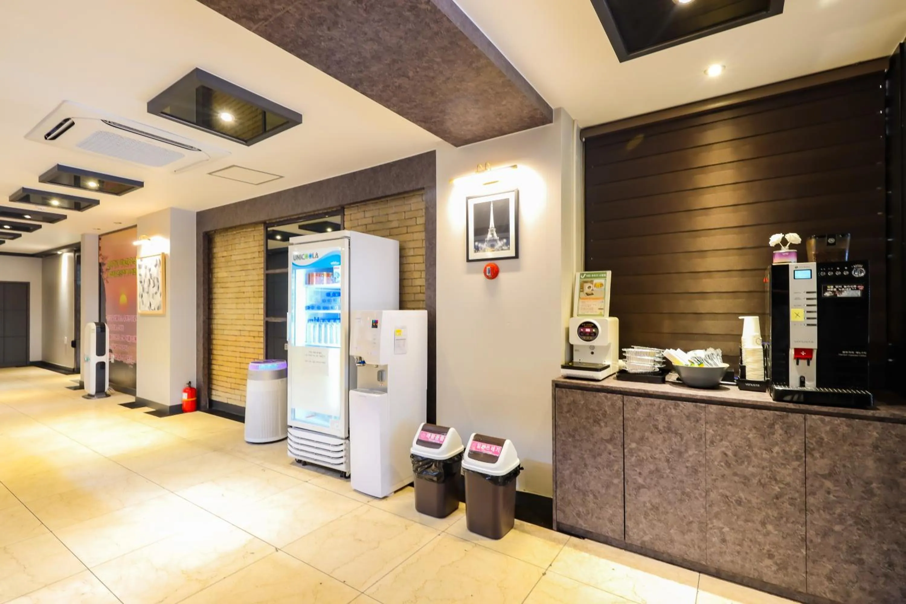 Lobby or reception in FromH J Hotel Osan