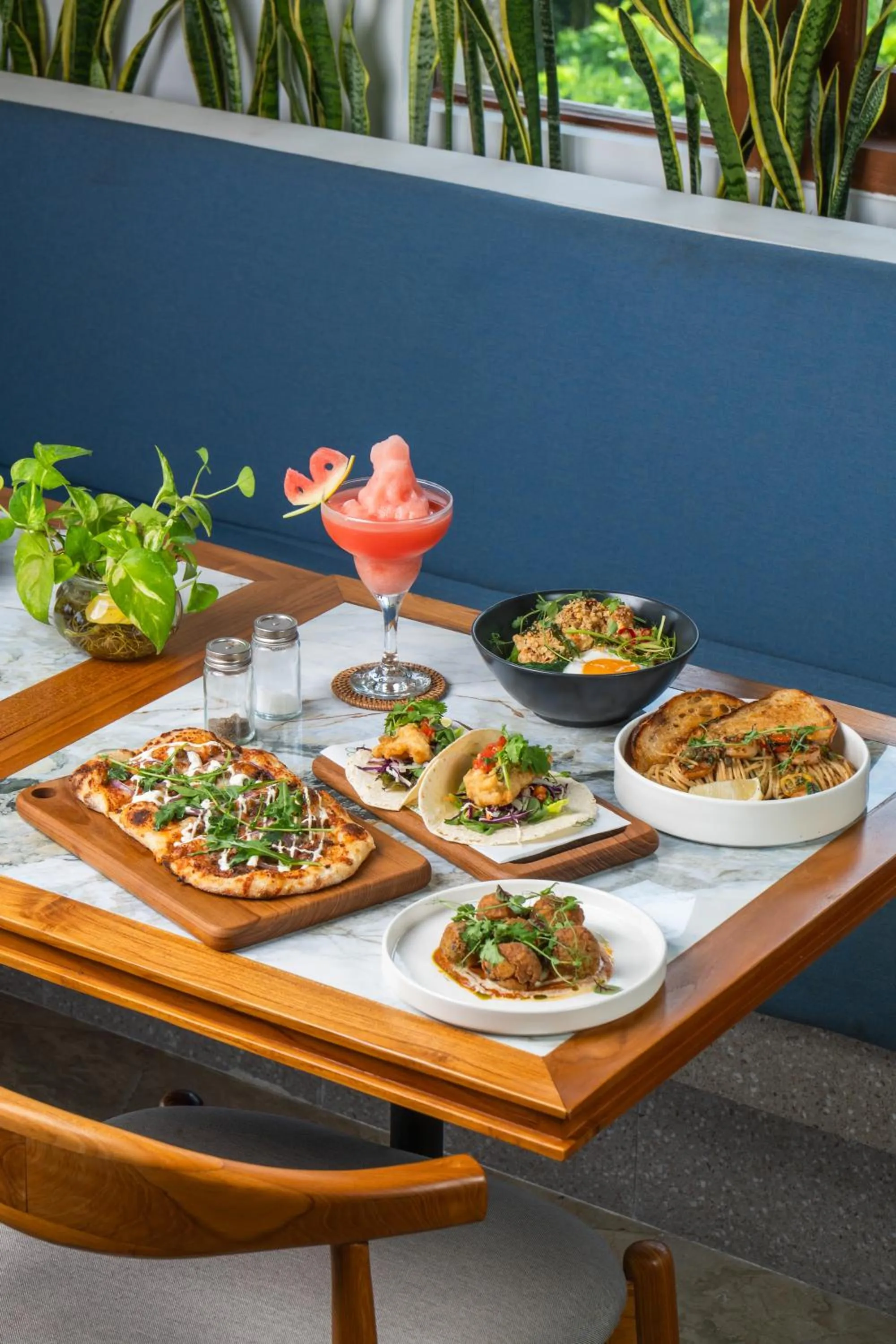 Food and drinks in Arpana Luxury Private Pool Villas