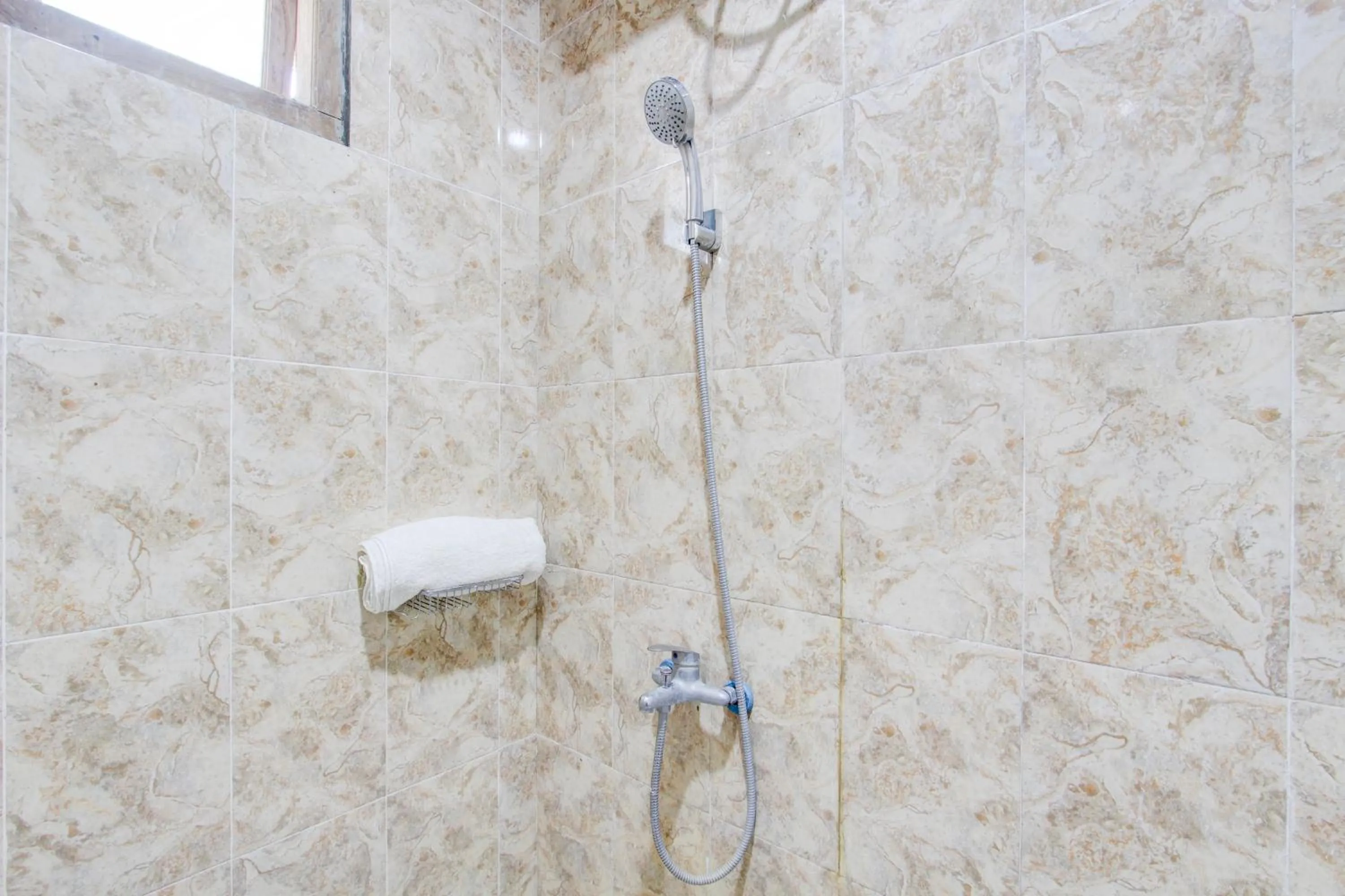 Bathroom in Hotel O Penginapan Viki Syariah