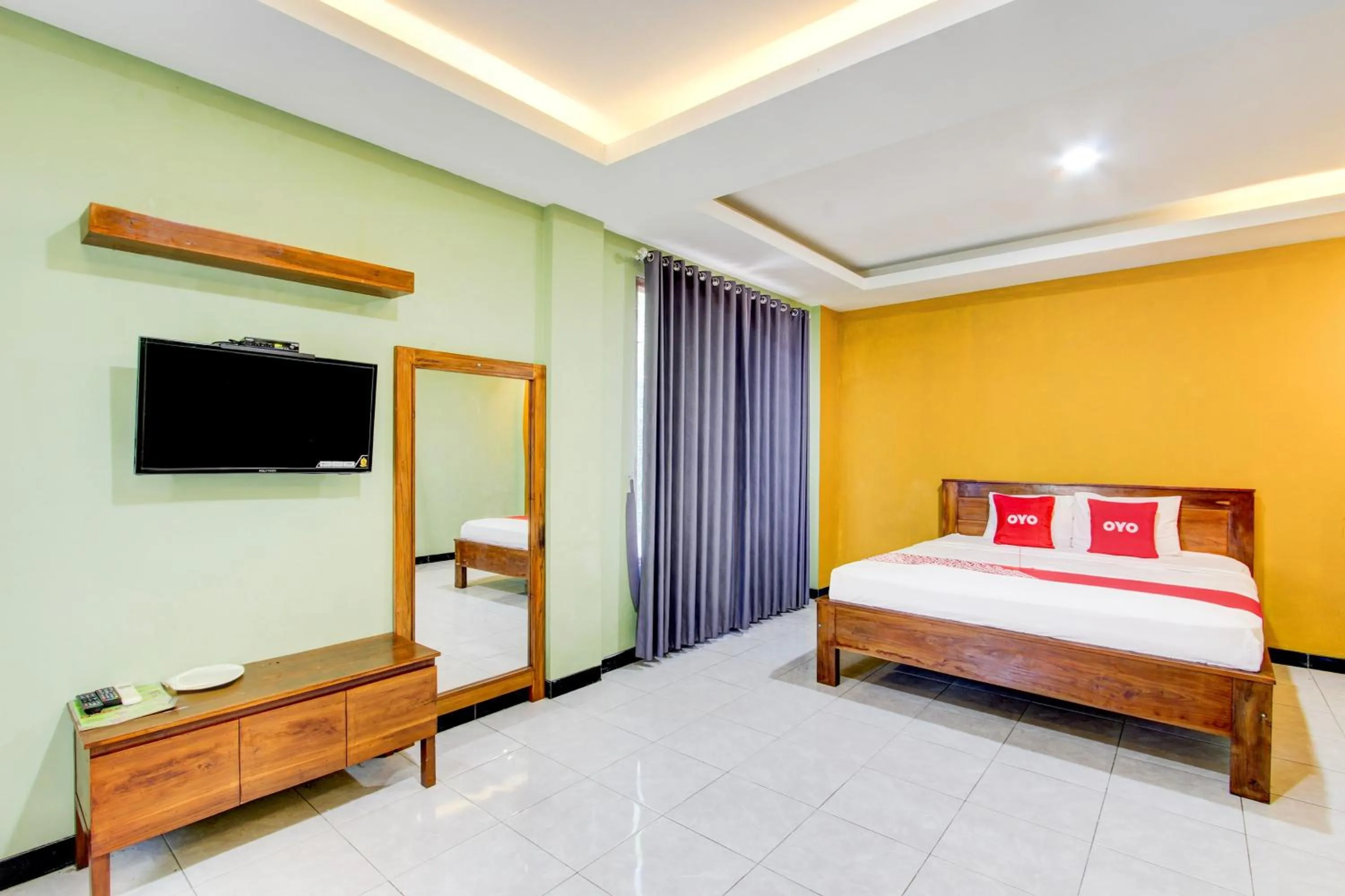 Bedroom, Bed in Hotel O Penginapan Viki Syariah