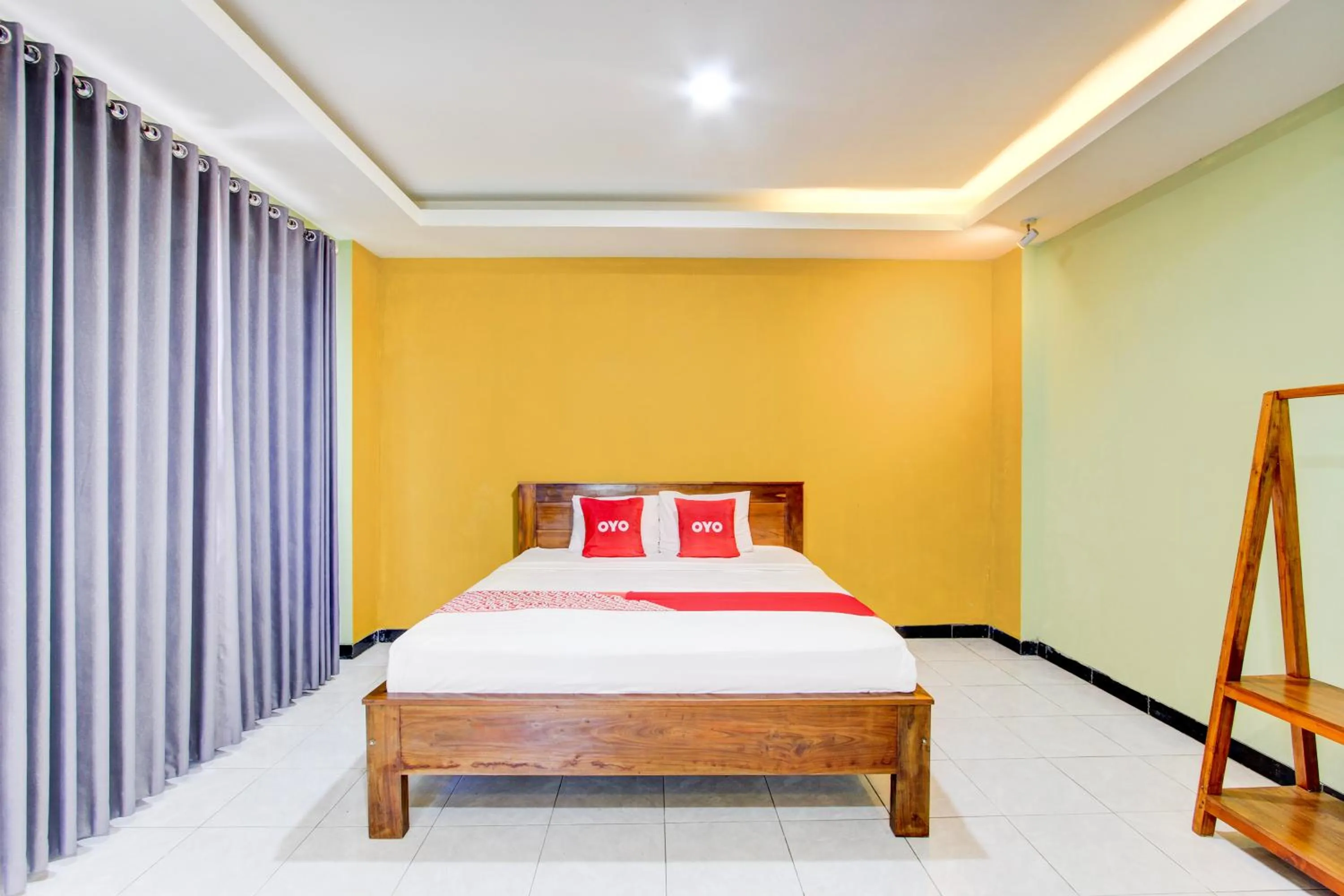 Bedroom, Bed in Hotel O Penginapan Viki Syariah