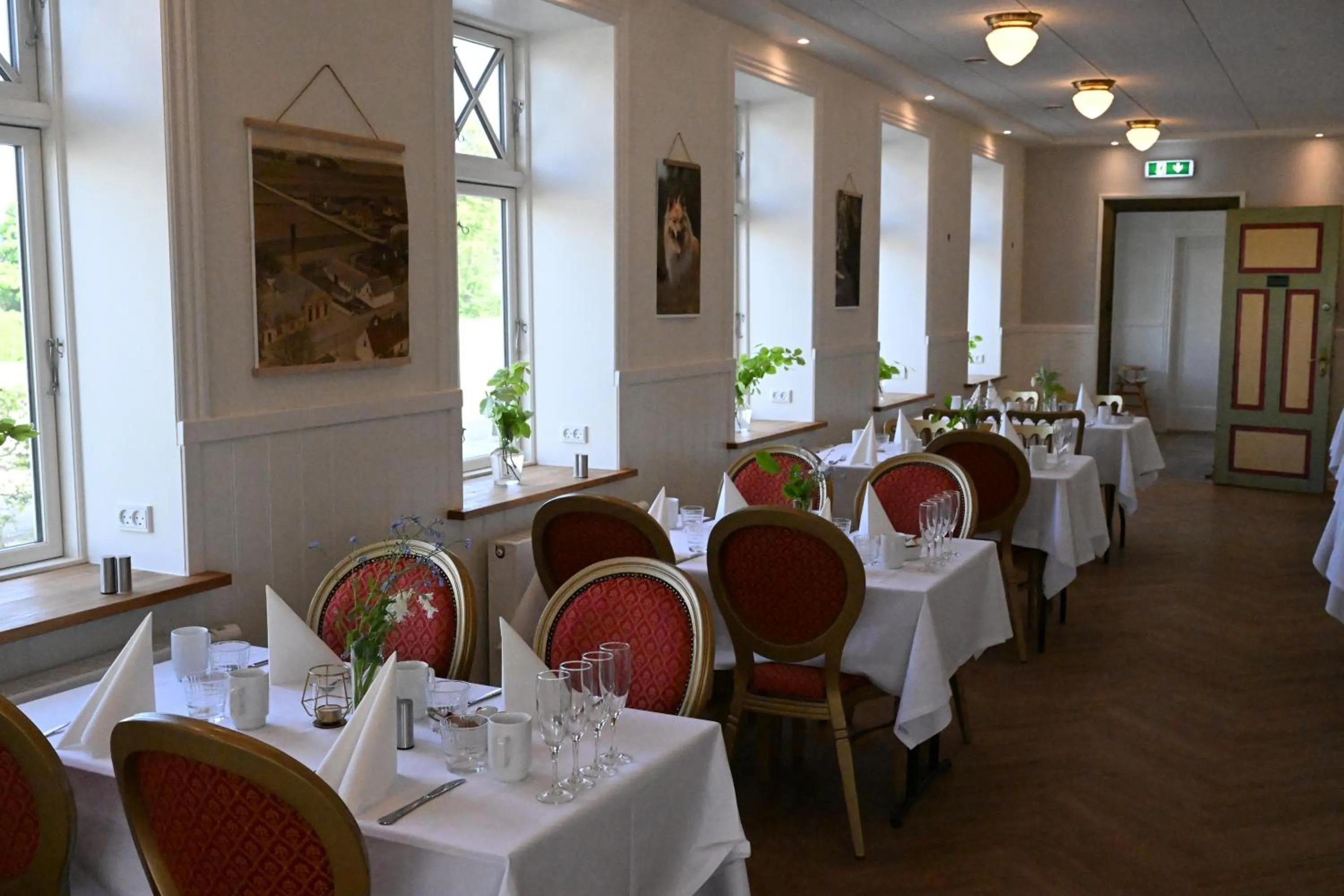 Restaurant/places to eat in Rold Gl Kro