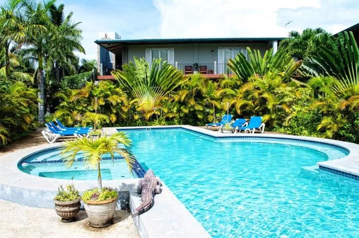 Swimming pool in Almond Tree Hotel Resort