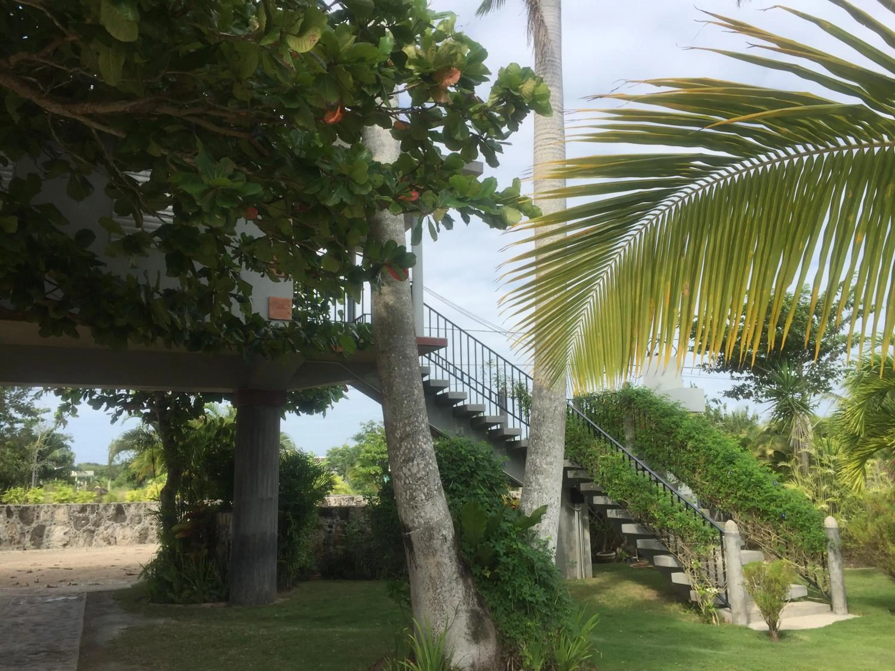 Almond Tree Hotel Resort