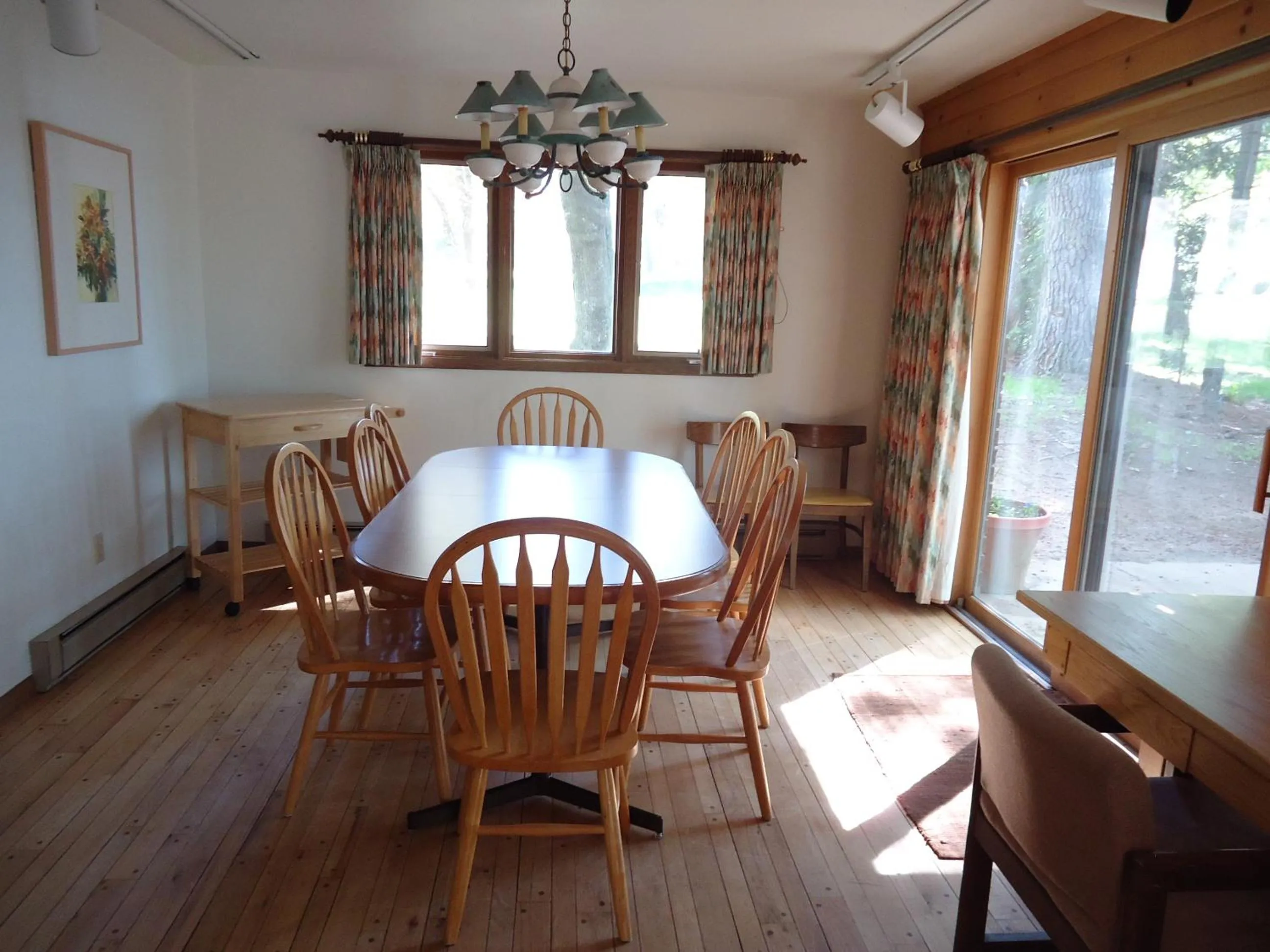 Dining area in Holiday Acres Resort