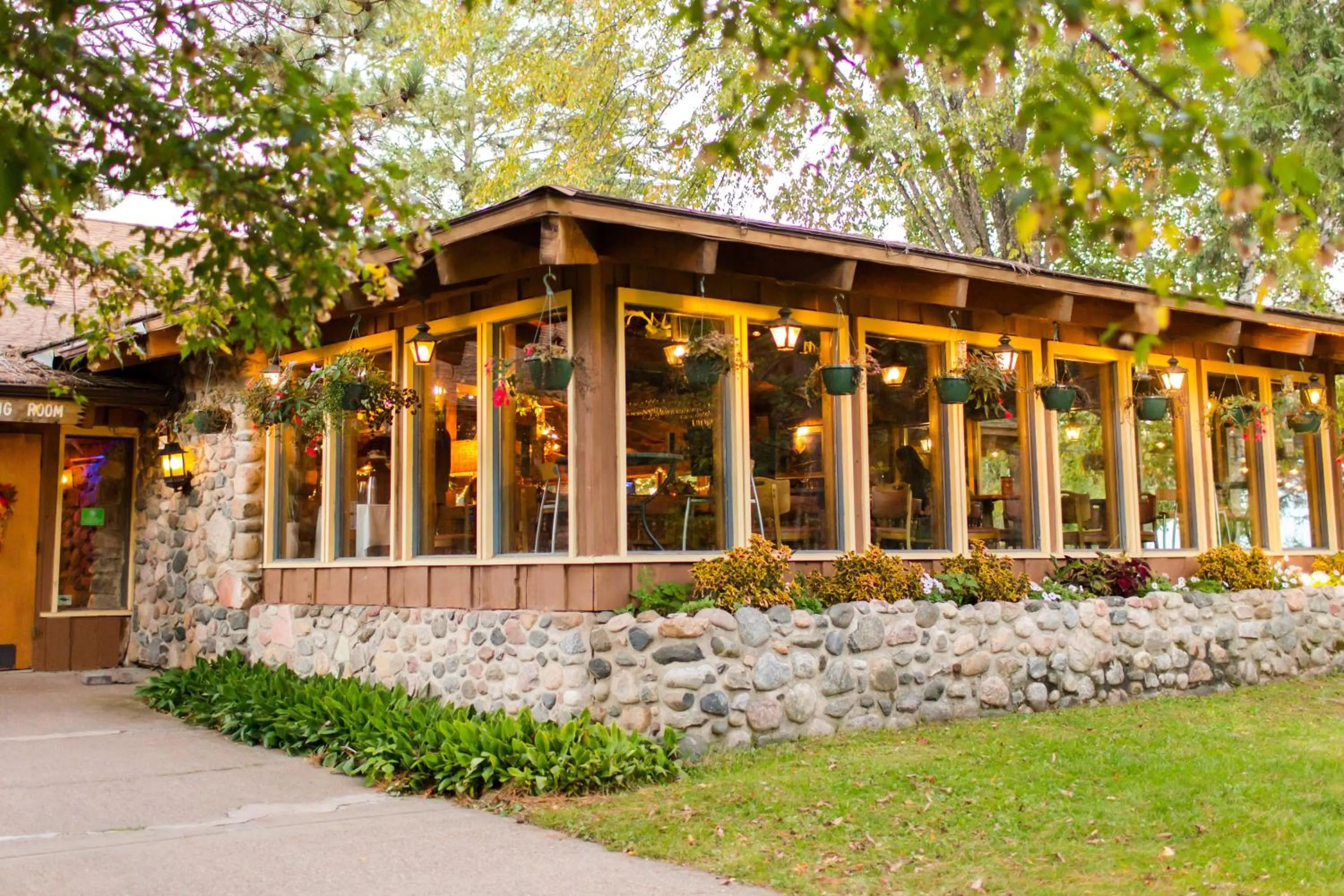 Restaurant/places to eat in Holiday Acres Resort