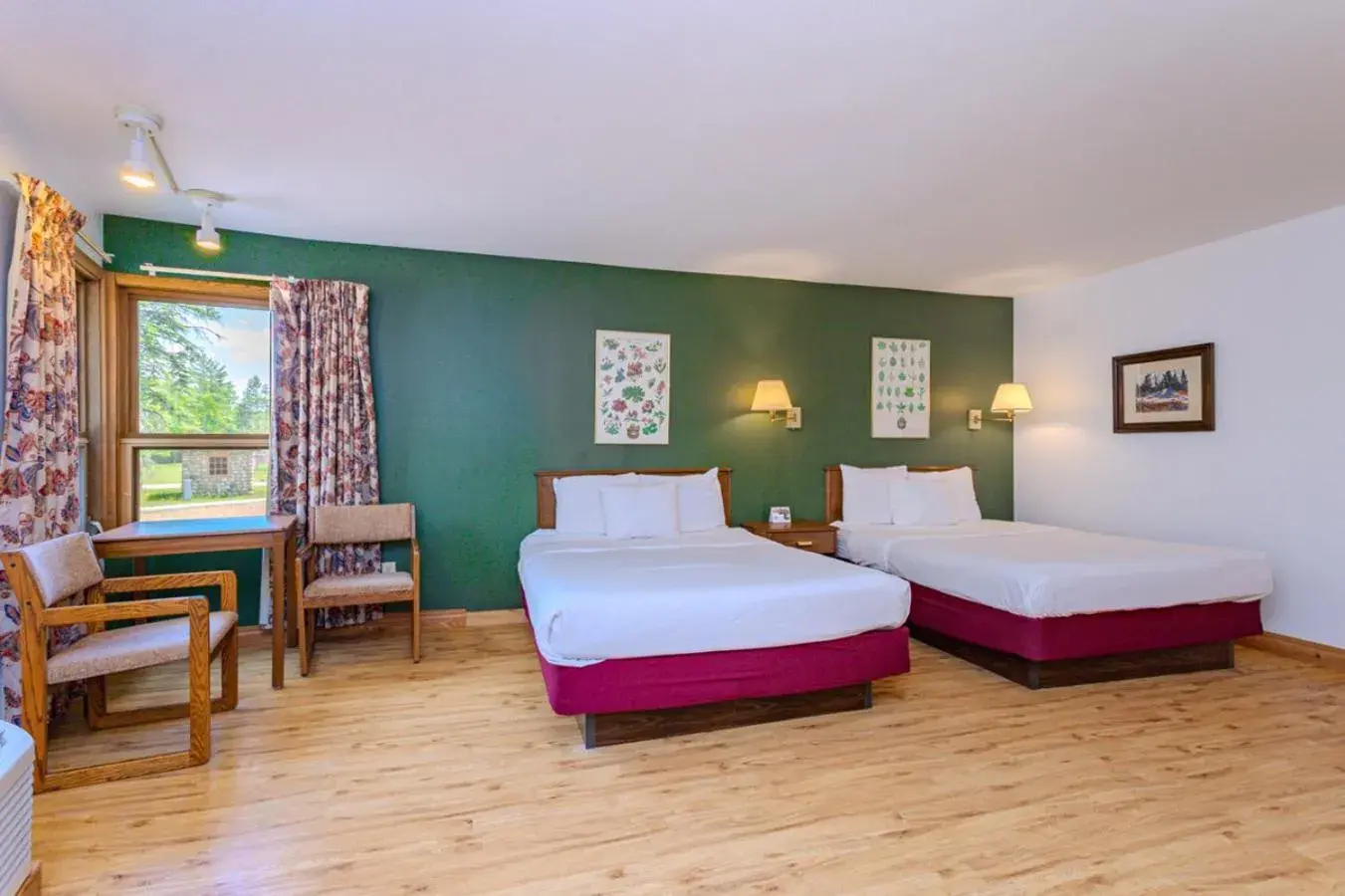 Deluxe Queen Room with Two Queen Beds - First Floor in Holiday Acres Resort Deluxe Queen Room with Two Queen Beds - First Floor in Holiday Acres Resort