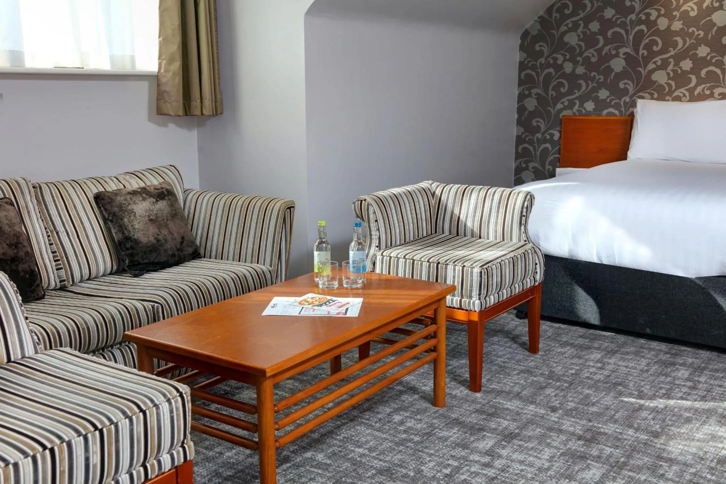 Bedroom, Seating Area in Best Western Nottingham Derby