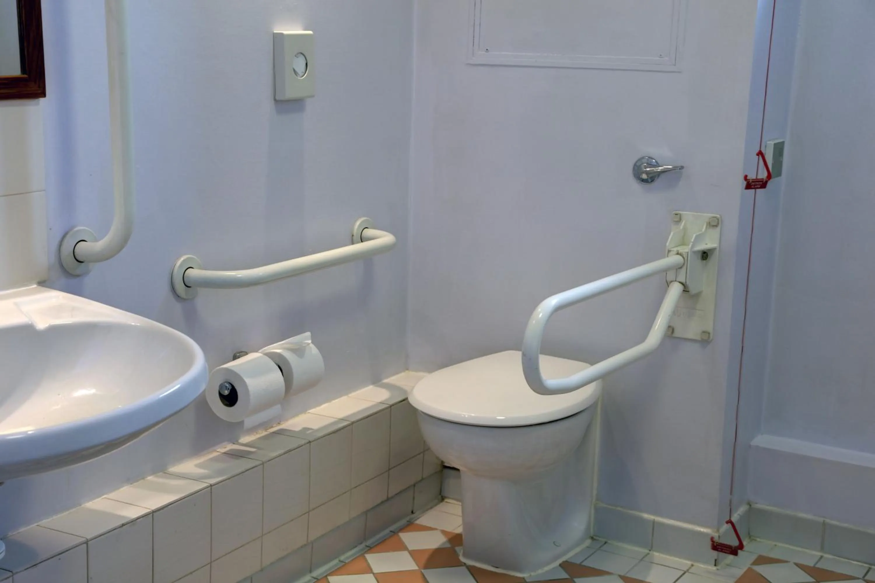 Toilet, Bathroom in Best Western Nottingham Derby