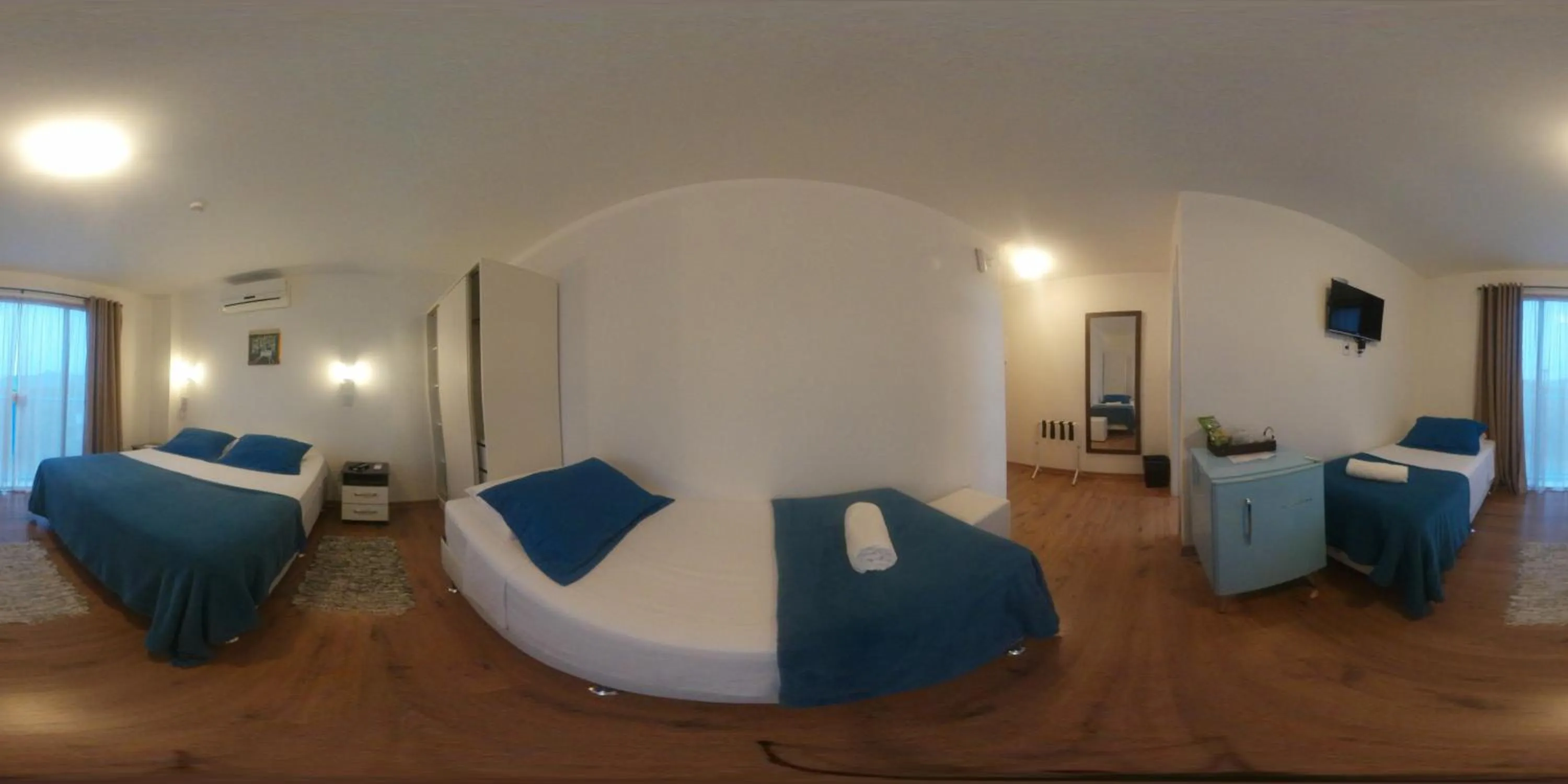 Photo of the whole room, Bed in The Hyperion Boutique Hotel