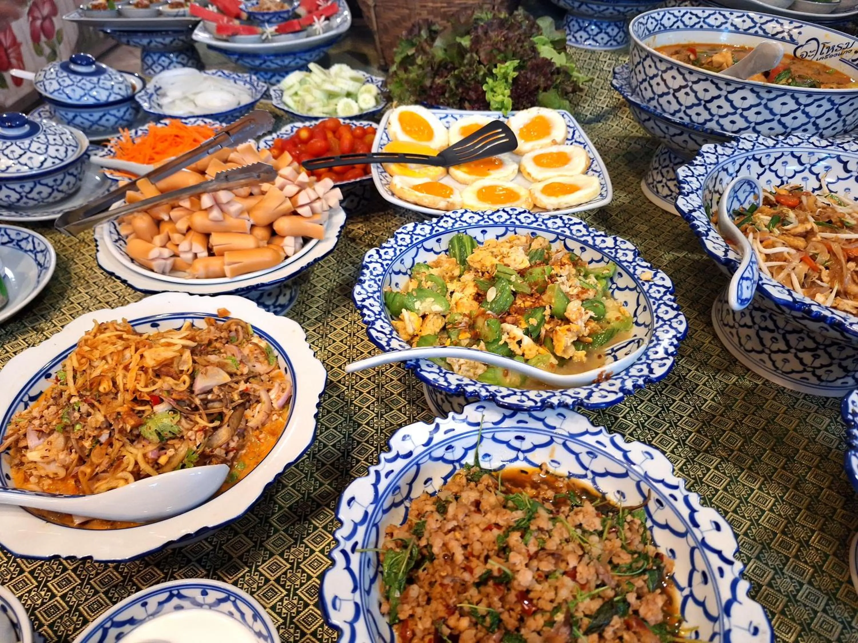 Baanrak amphawa homestay