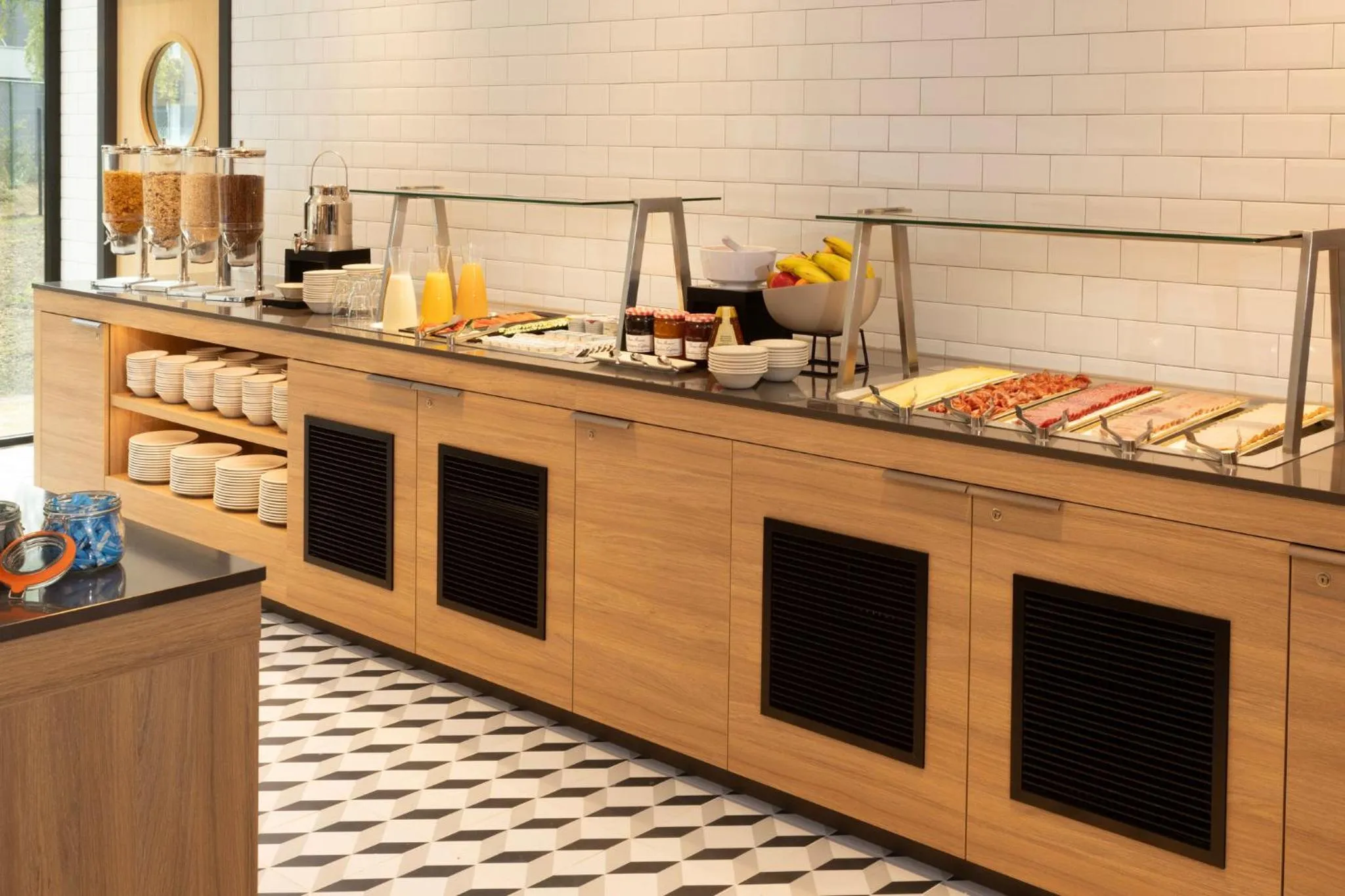 Breakfast in Holiday Inn Express Brussels - Airport by IHG