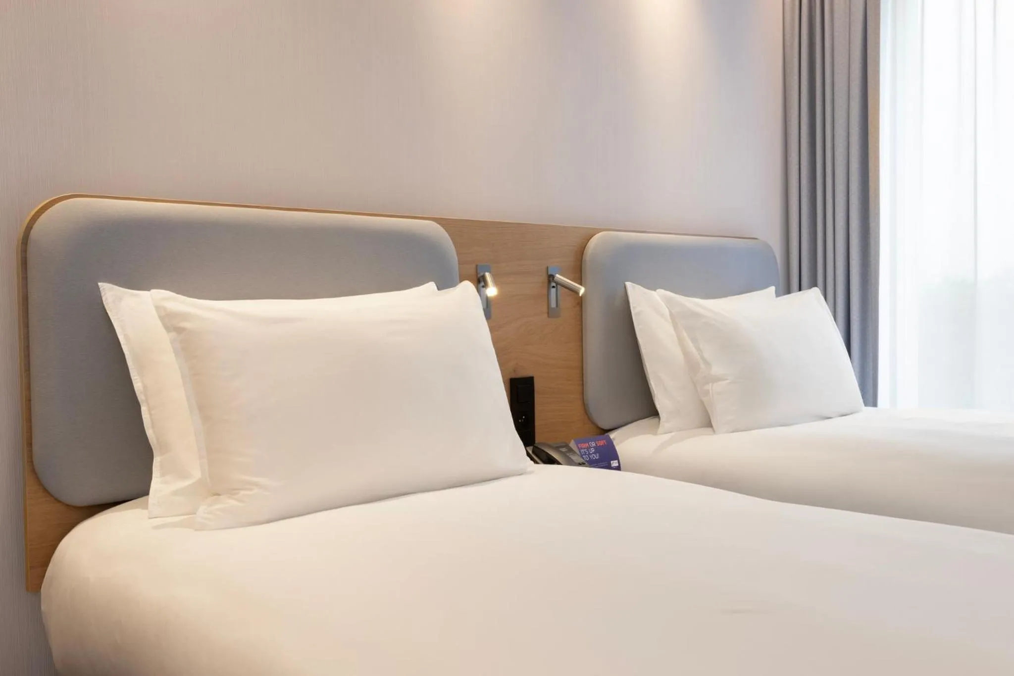Photo of the whole room, Bed in Holiday Inn Express Brussels - Airport by IHG