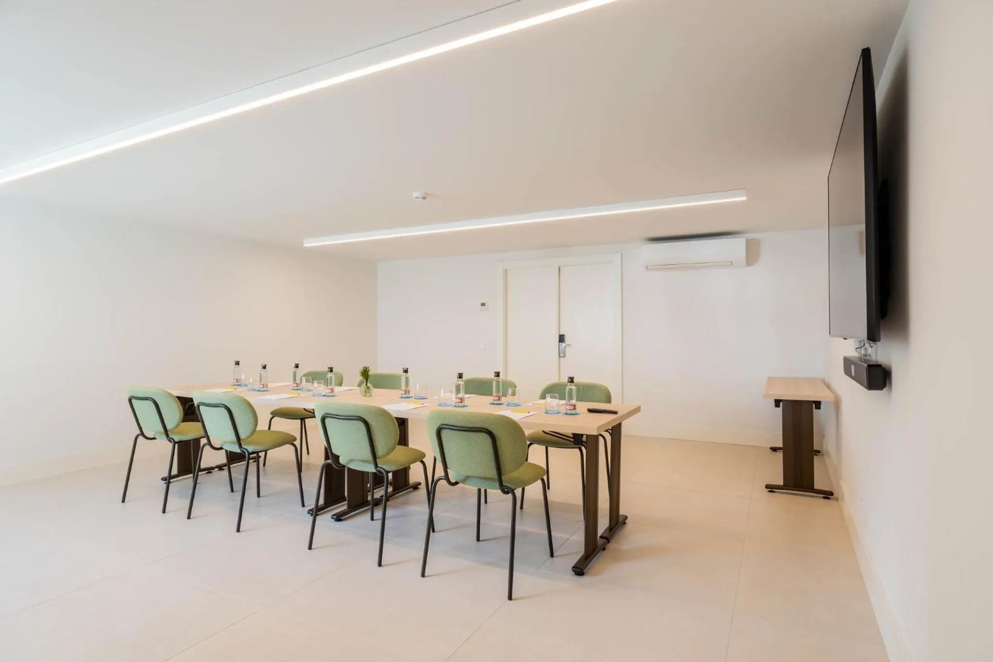 Meeting/conference room in Kimpton Los Monteros Marbella by IHG