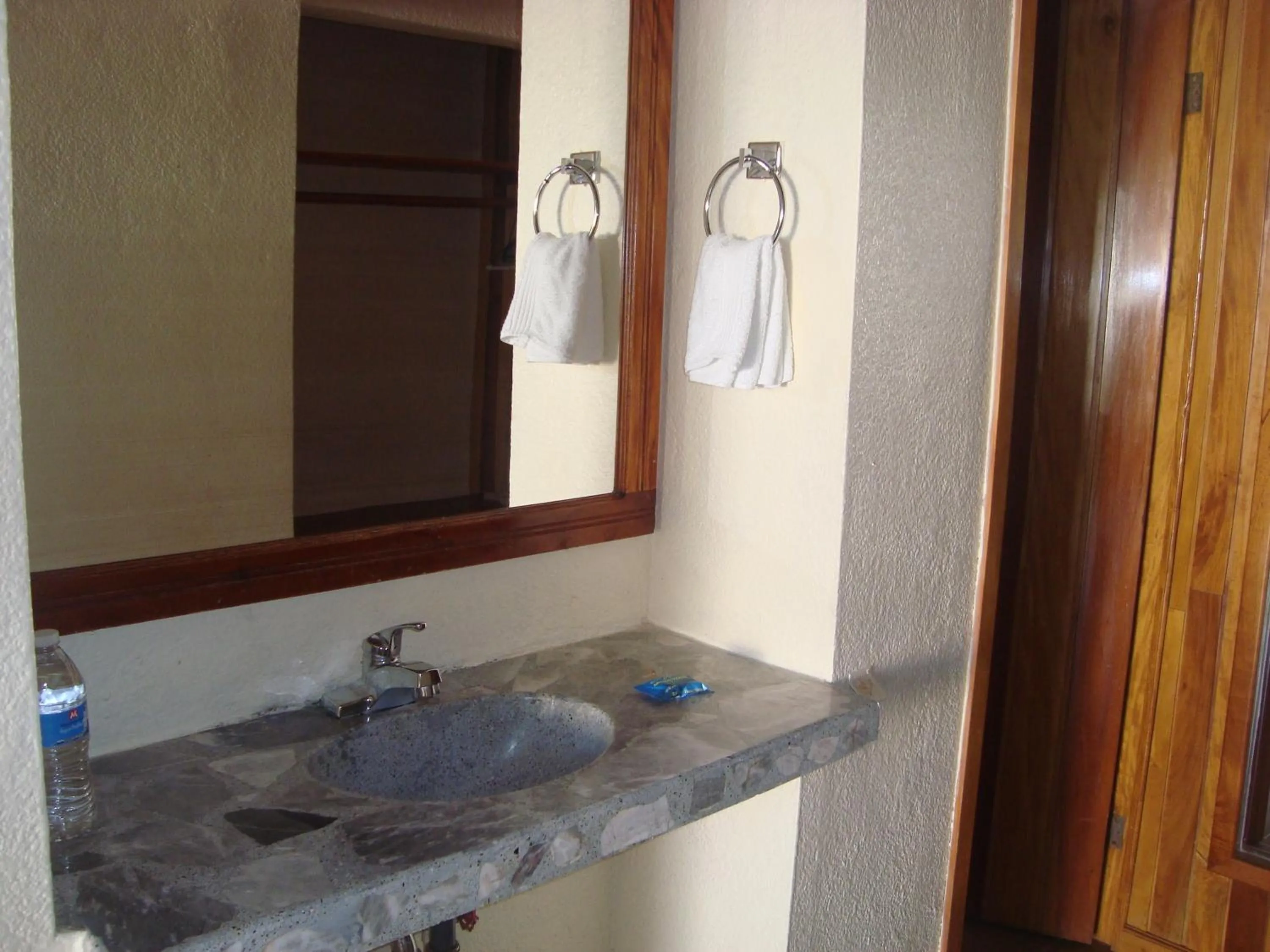Bathroom in Hotel Lacantum